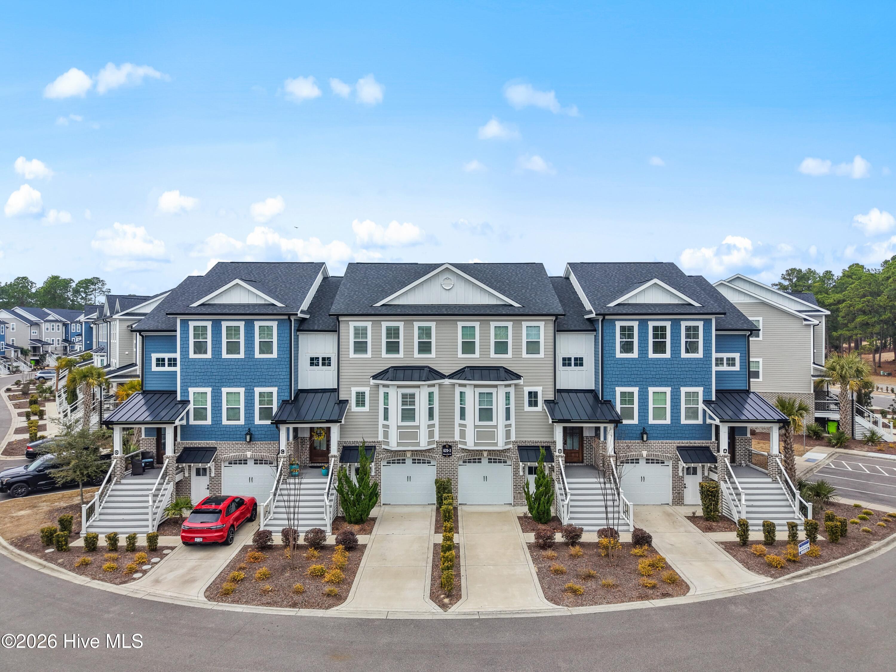 100556755 | Photo 56