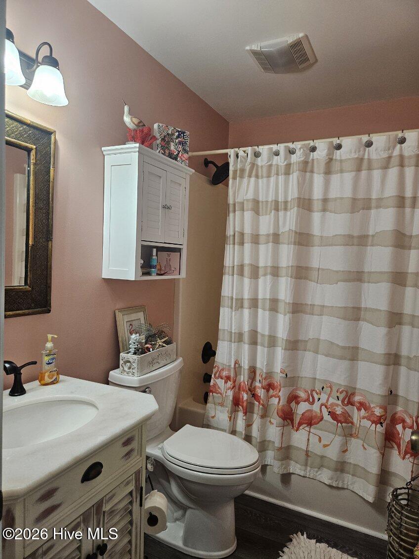 100559366 | Photo 30