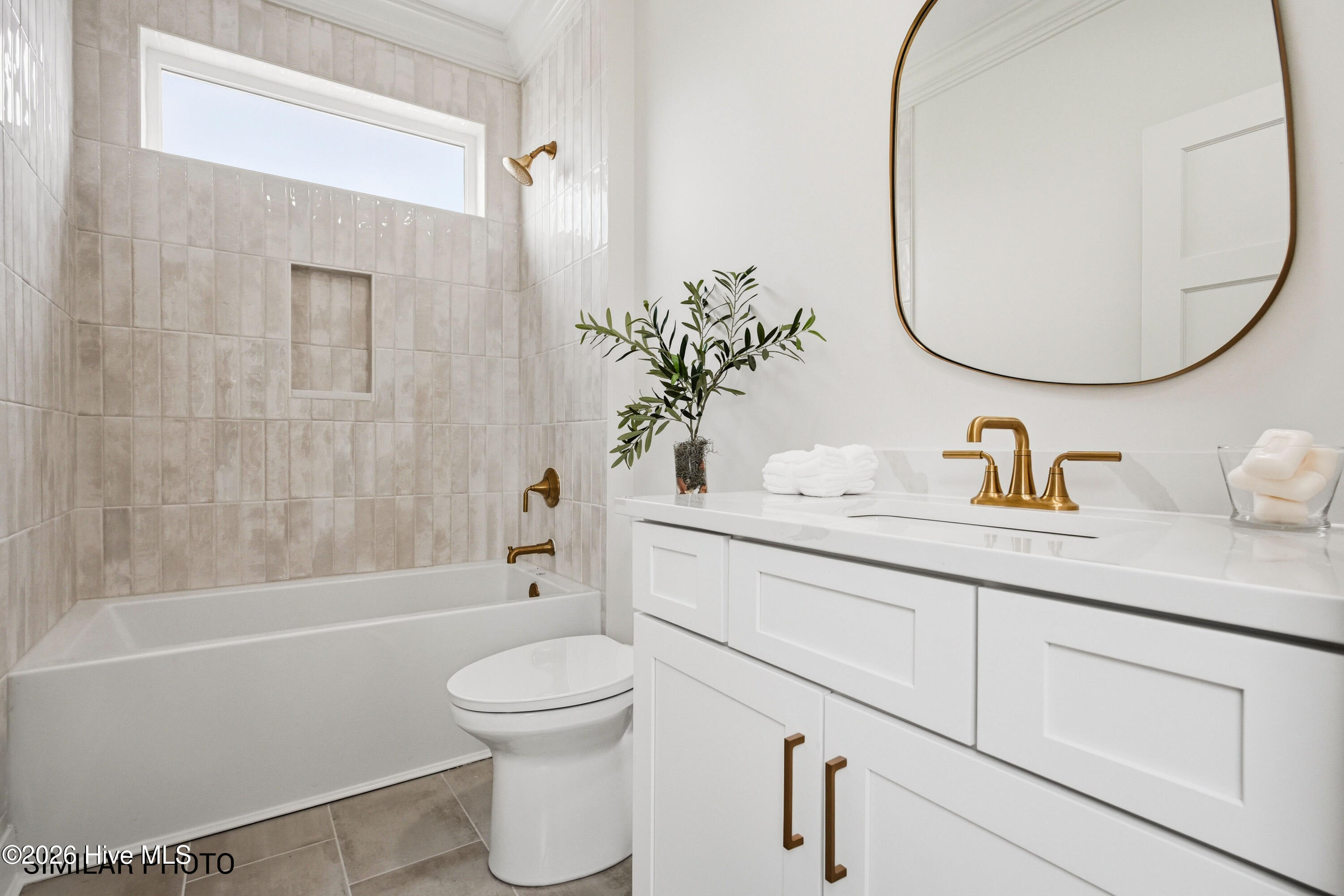 100508020 | Photo 29