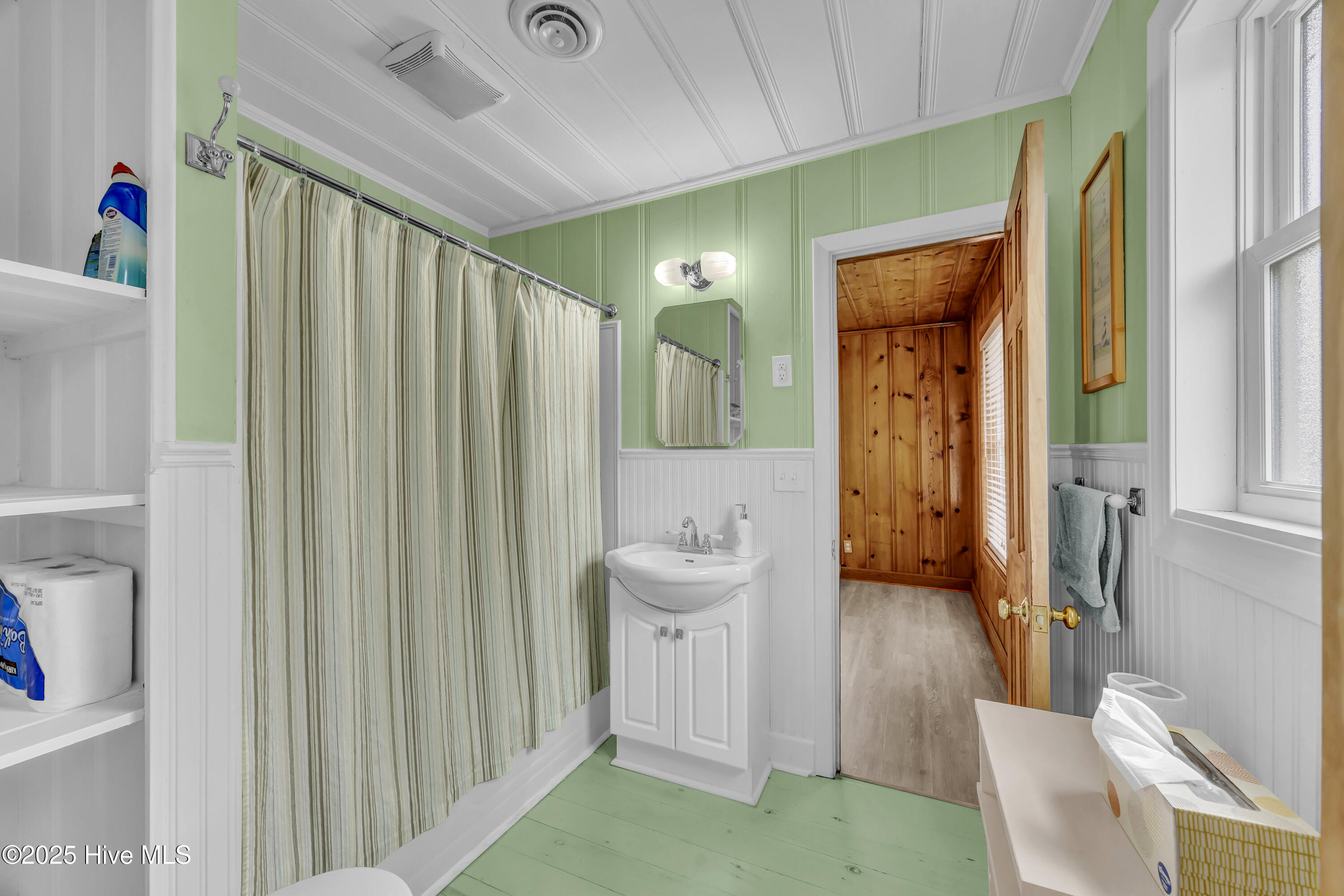 1968 Oak Street SW, Ocean Isle Beach, NC 28469 – photo 18: 018_img_7305_897