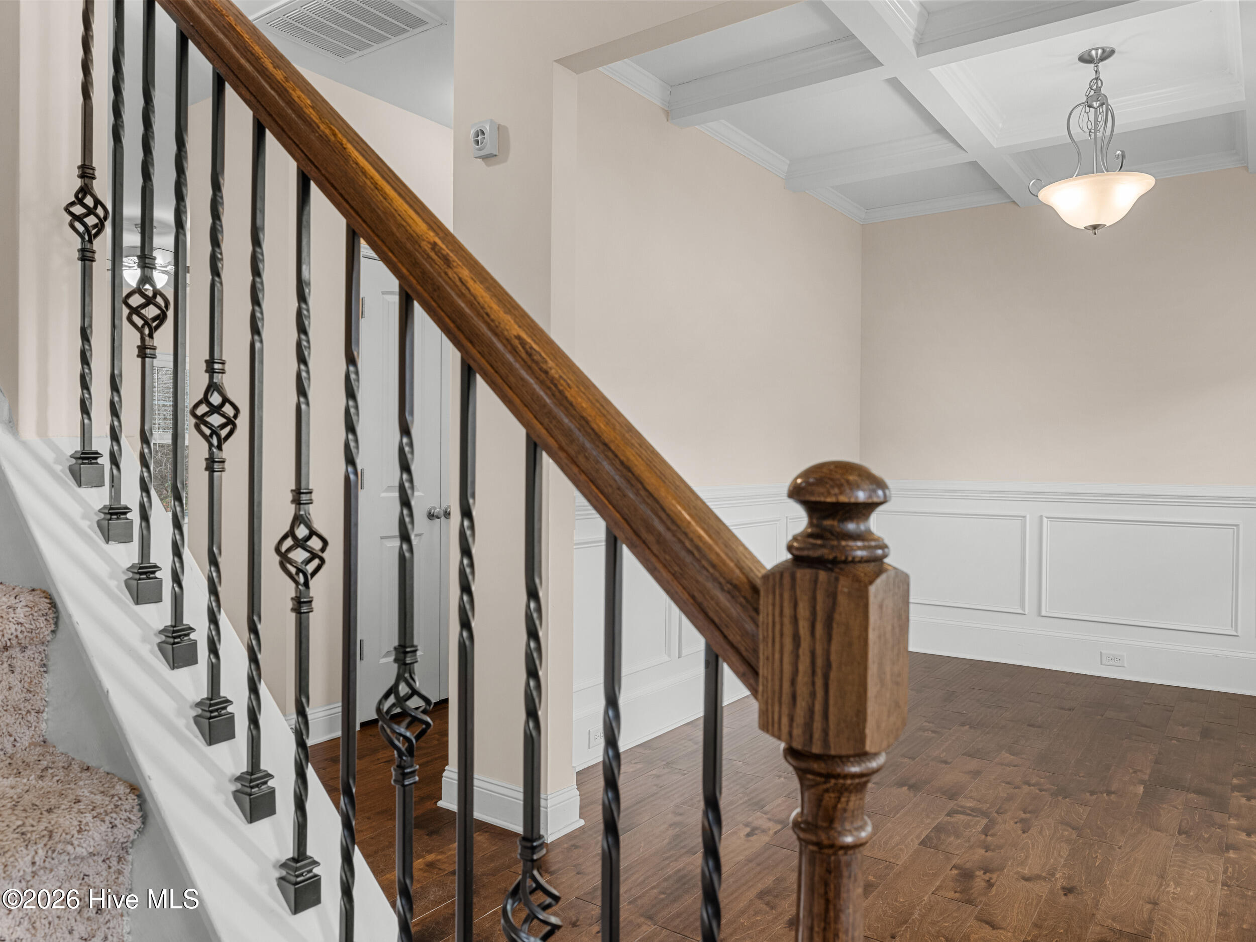 100548772 | Photo 25