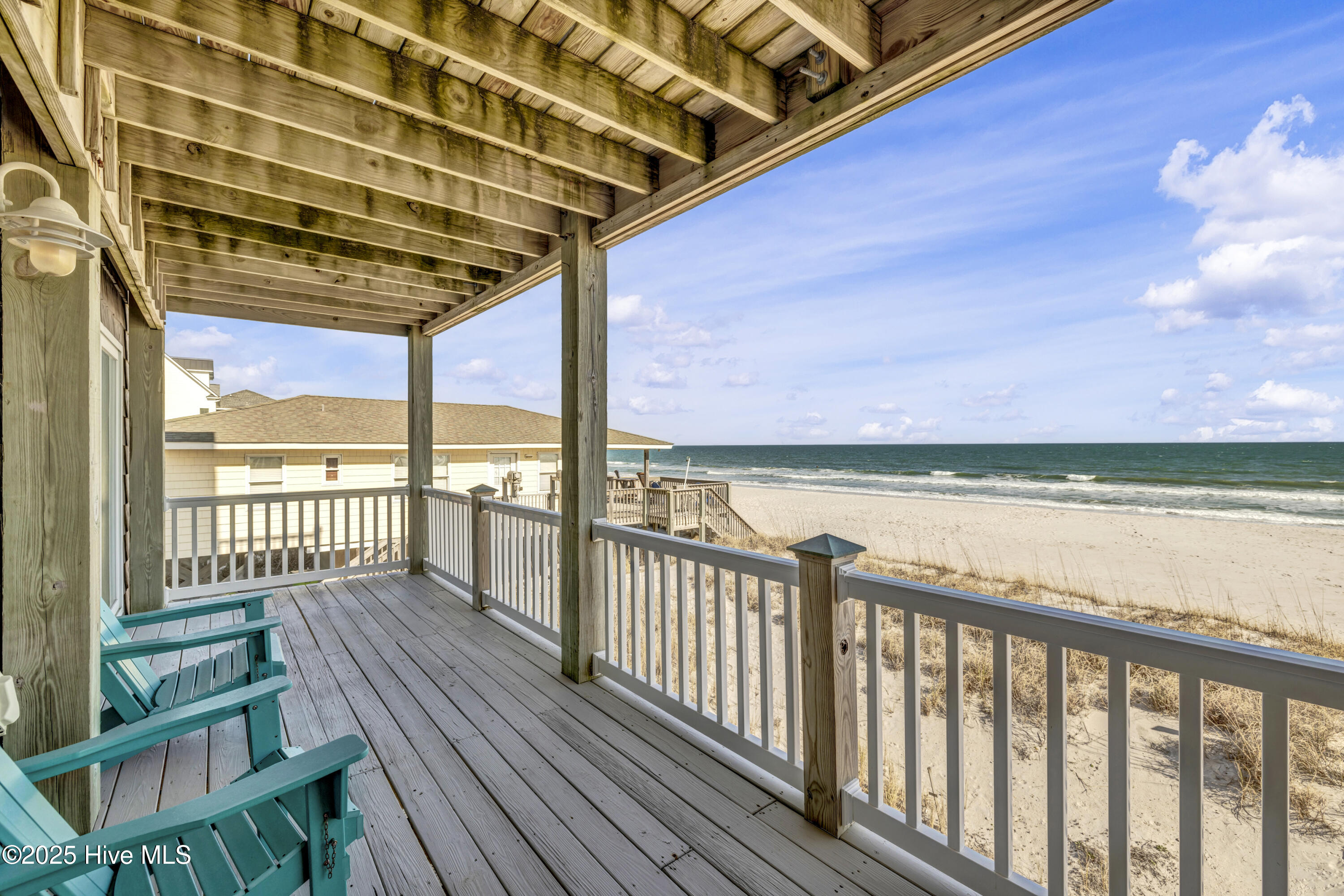 100511067 | Photo 25