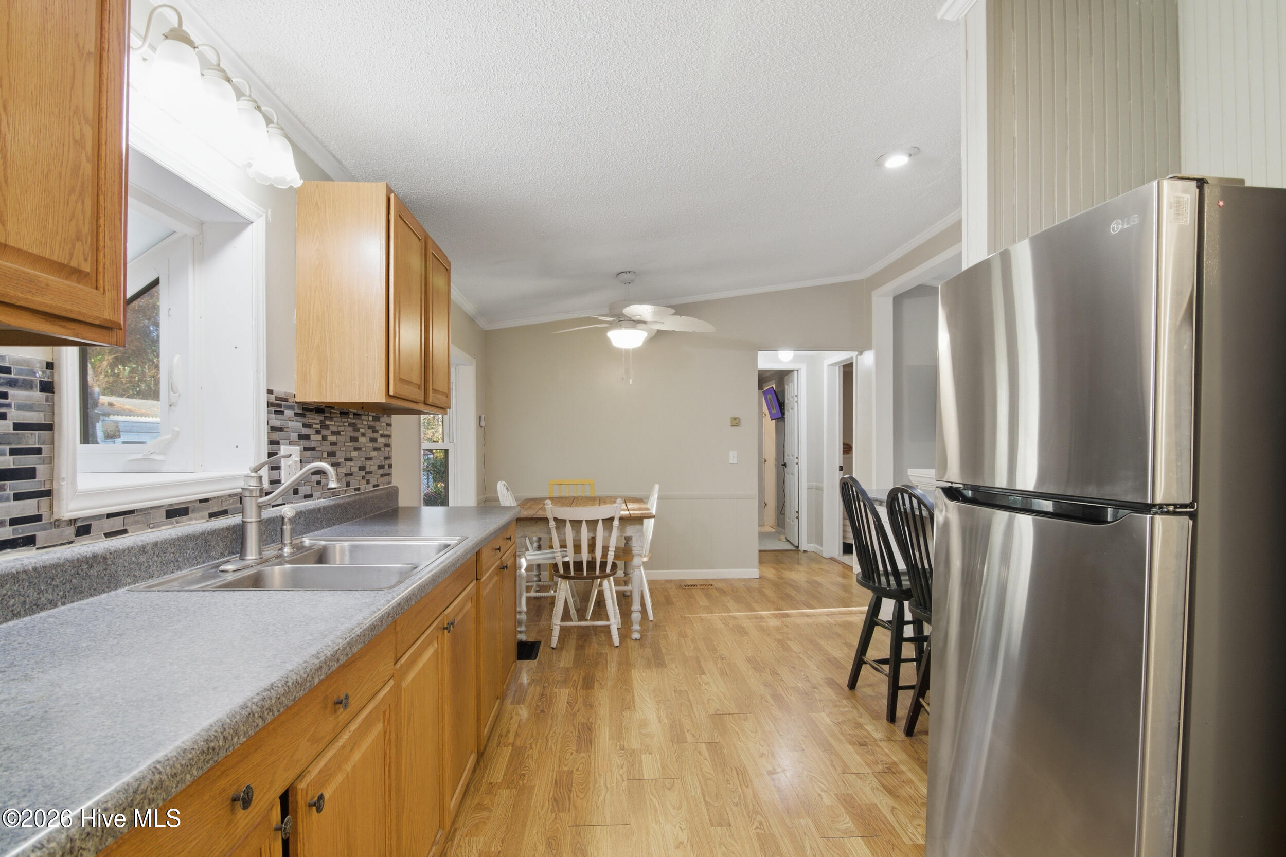 100553535 | Photo 15