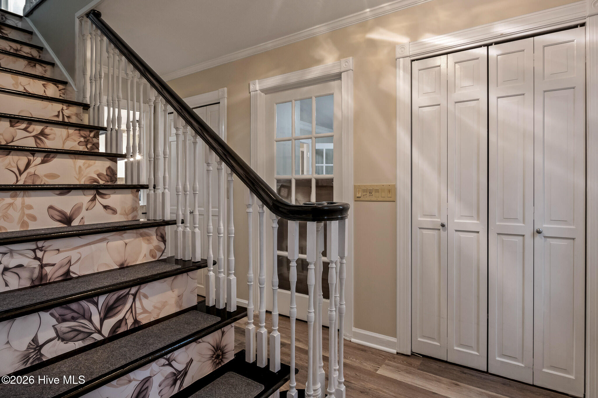 100552372 | Photo 11