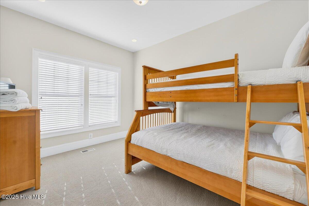 100540926 | Photo 62