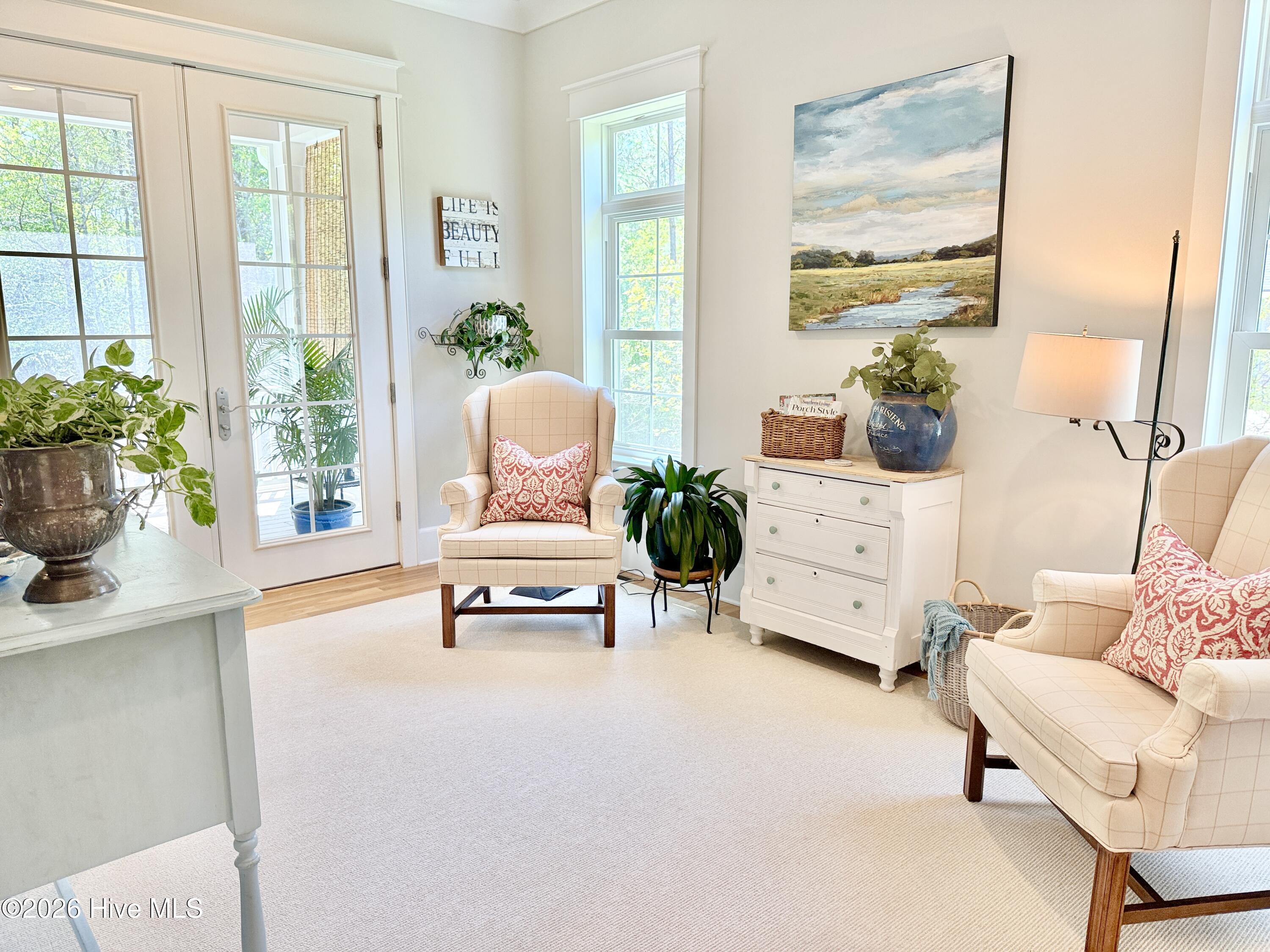 100567886 | Photo 30