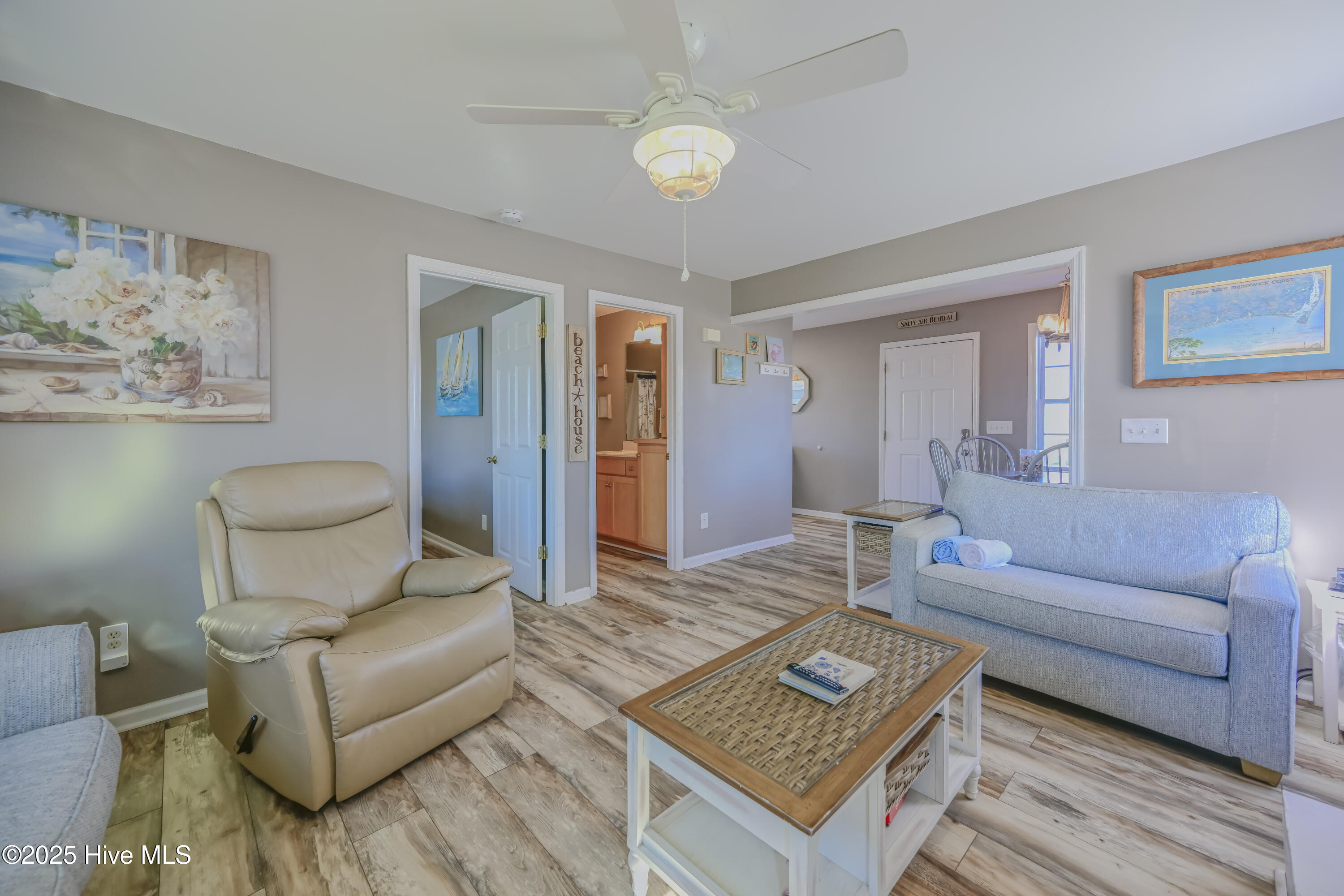 100482049 | Photo 62