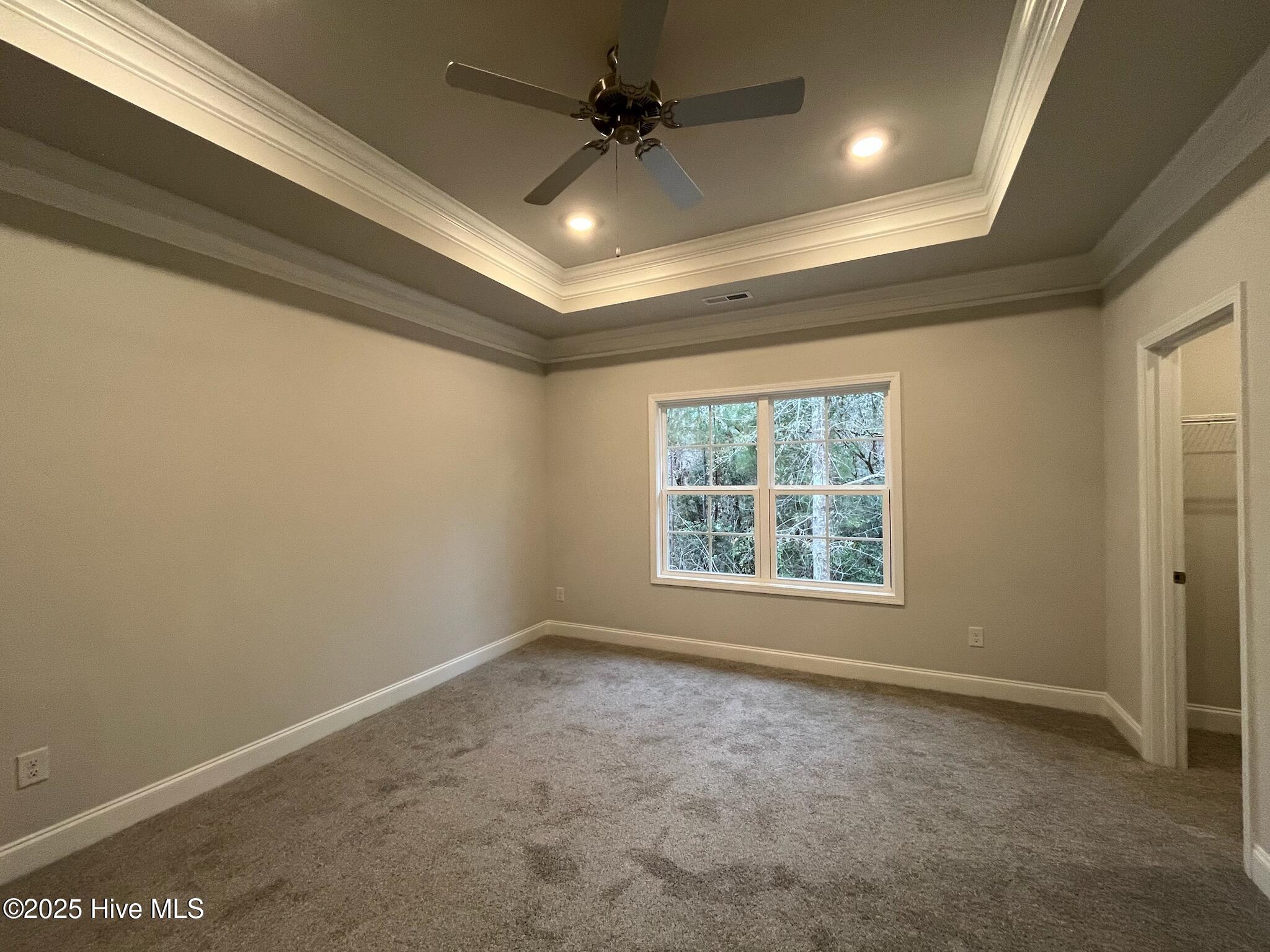 100531849 | Photo 18