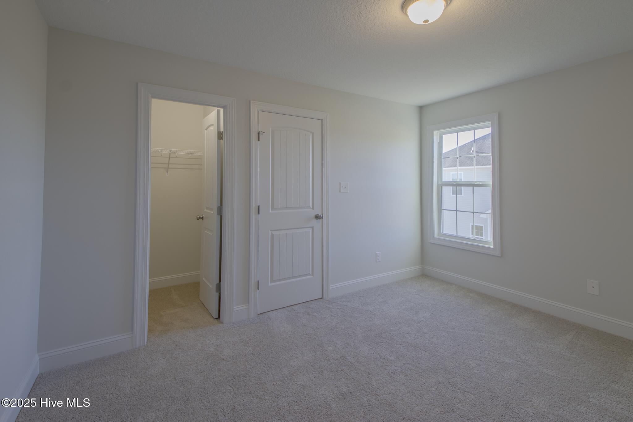 100497417 | Photo 25