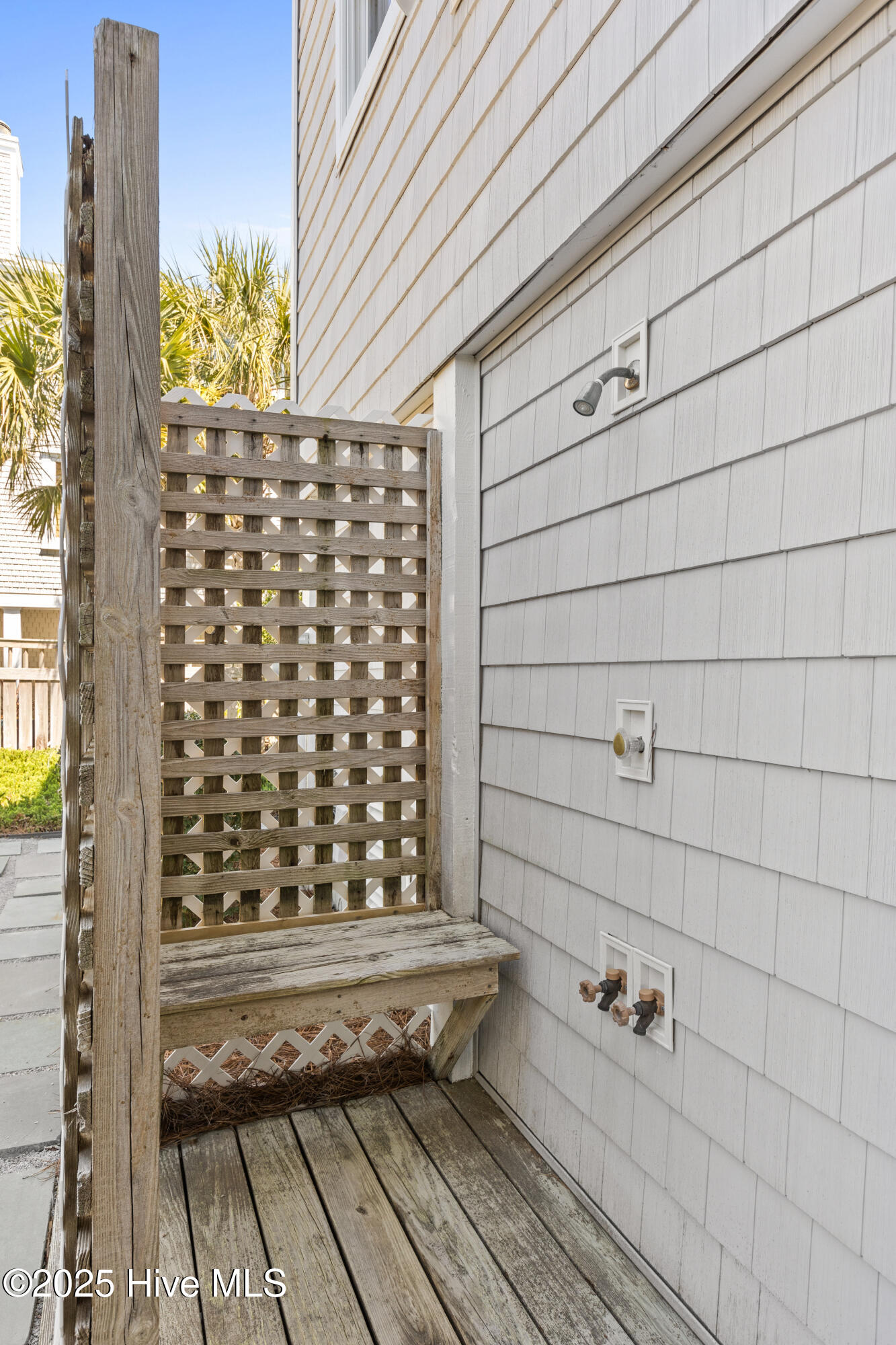 100497696 | Photo 45