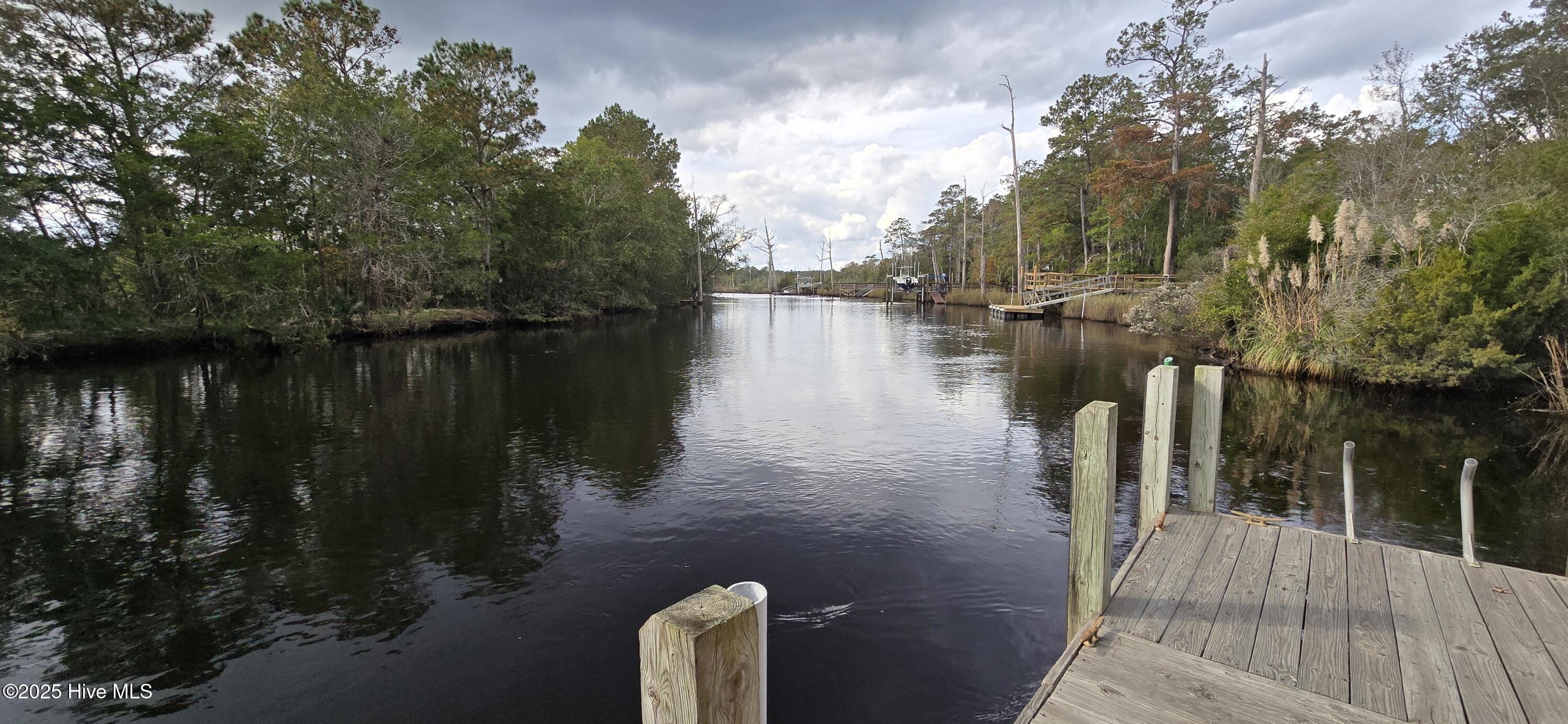 100522930 | Photo 15