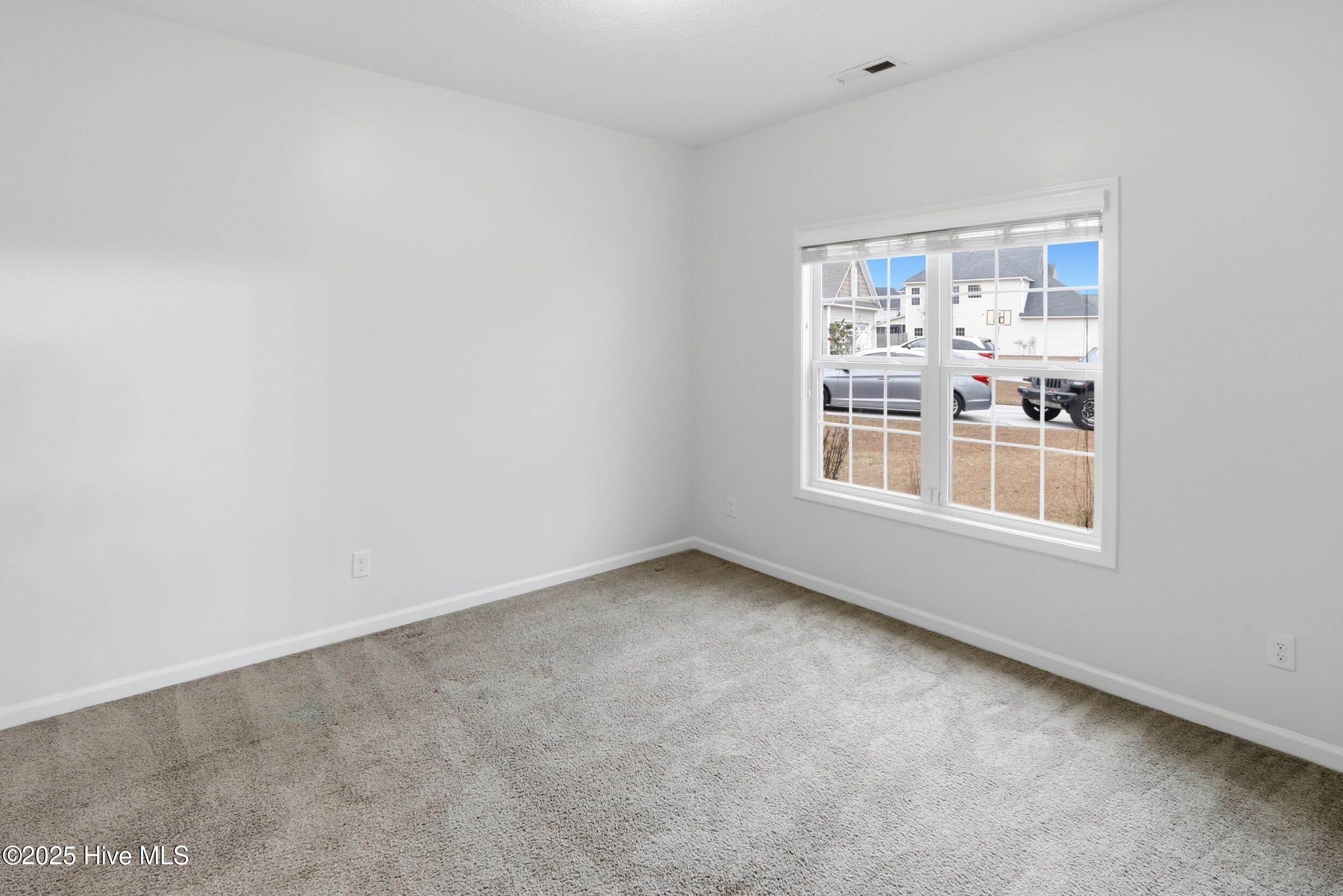 100545601 | Photo 28