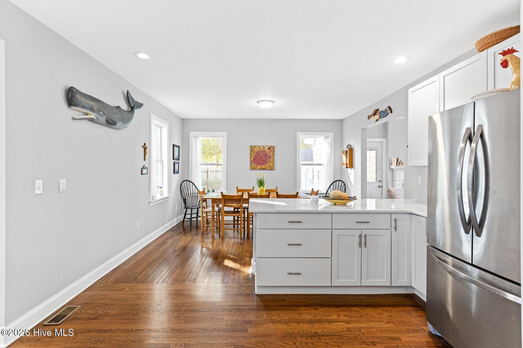 100548098 | Photo 19