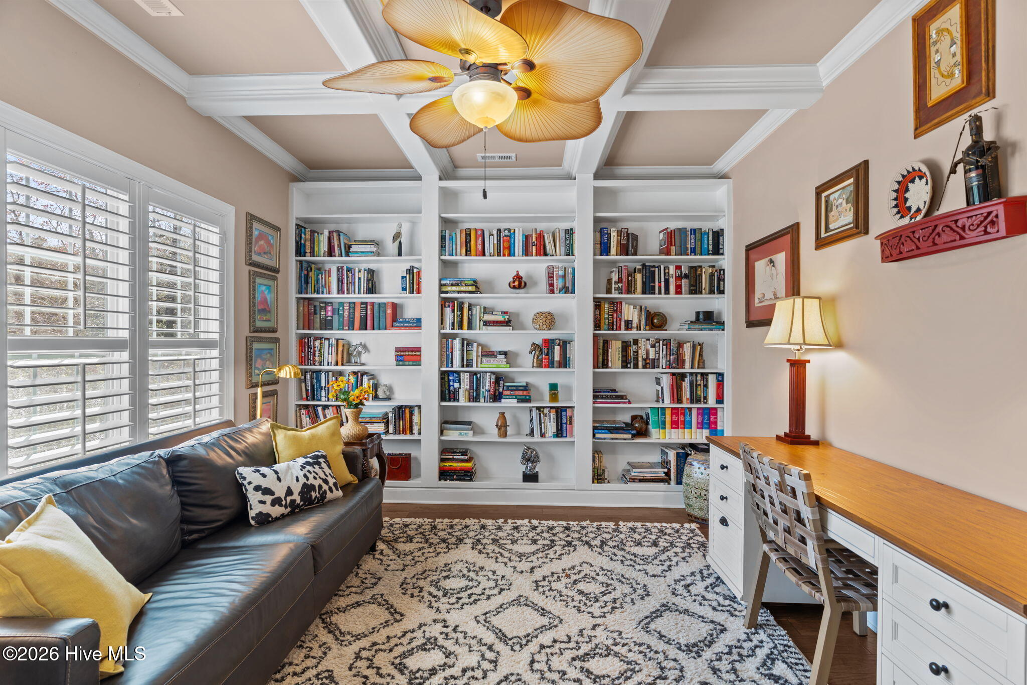 100561324 | Photo 17