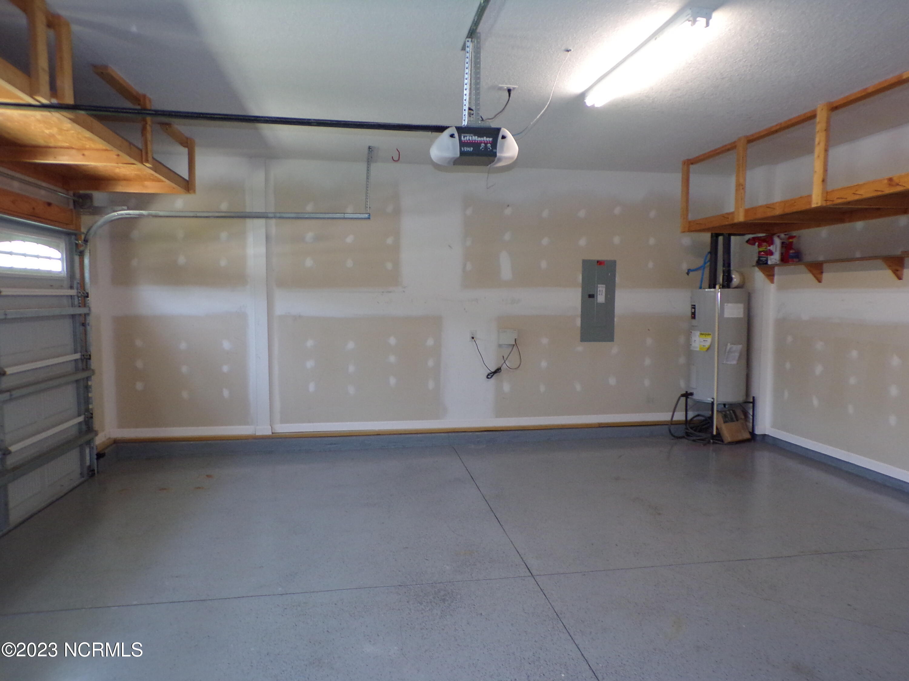 100559579 | Photo 73