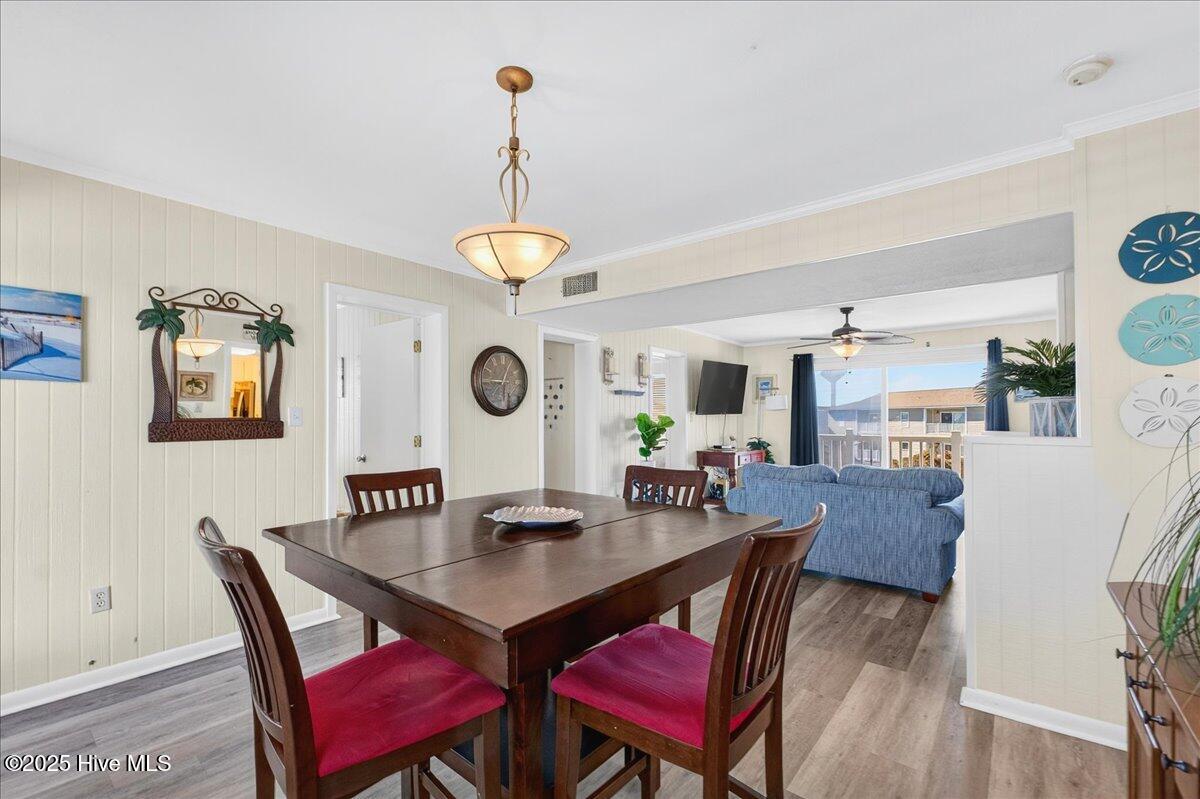 100540886 | Photo 26