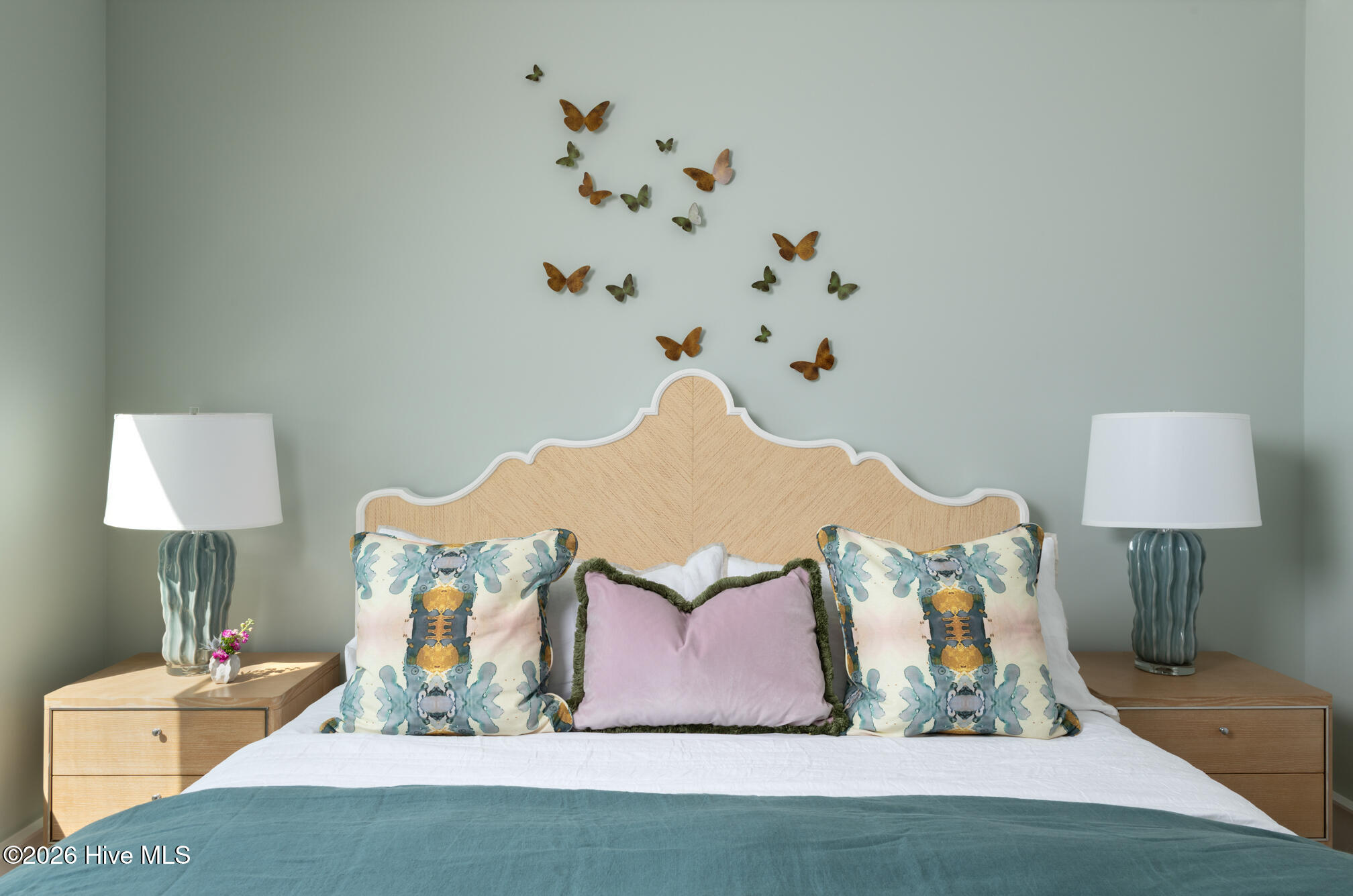 100569971 | Photo 14