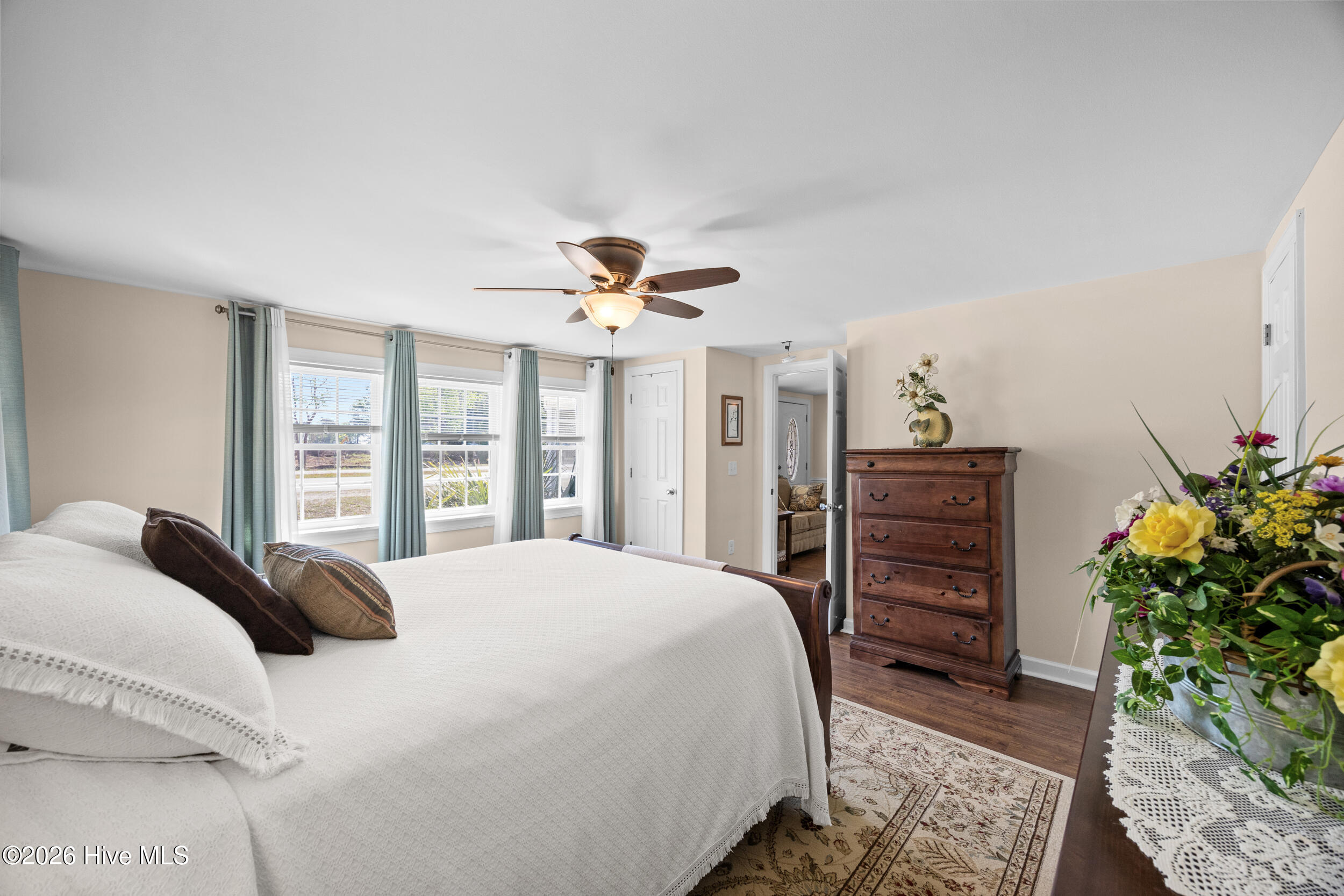 100567287 | Photo 20