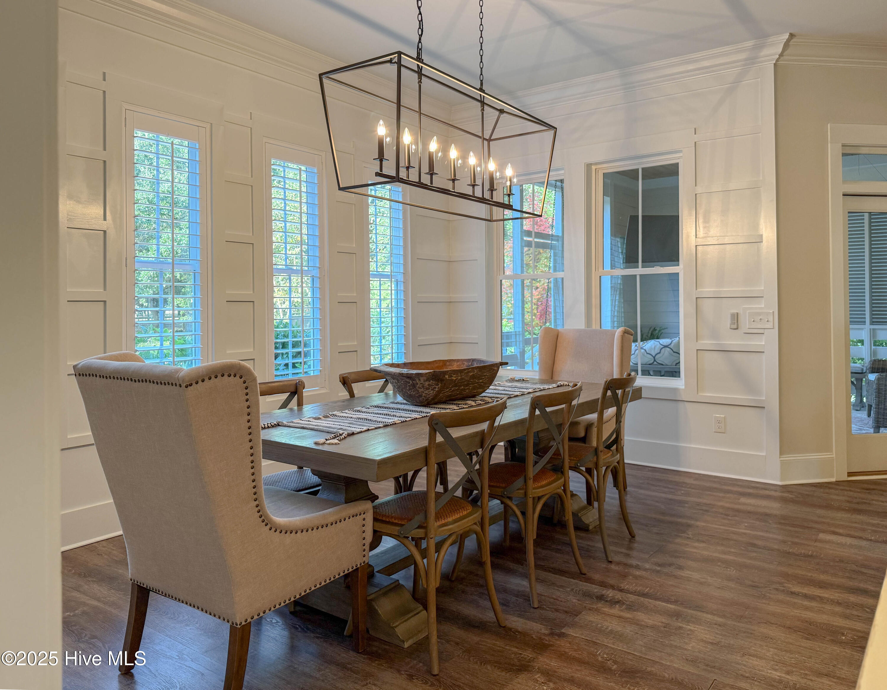 100556308 | Photo 36