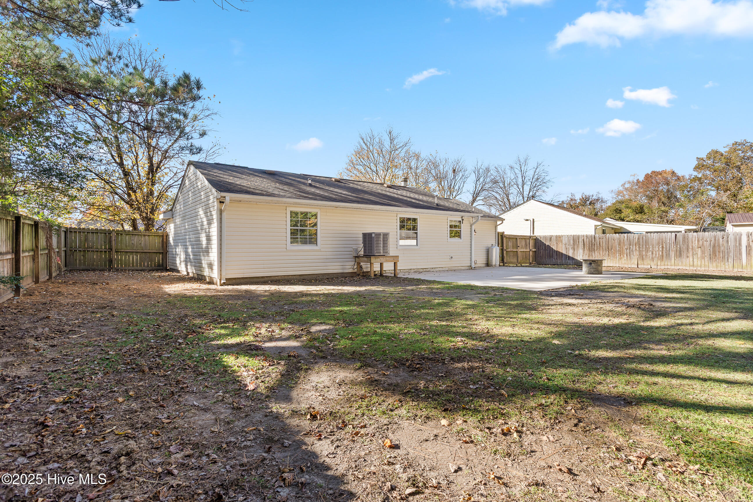 102 Winter Road, Jacksonville, NC 28540 – photo 22: 23