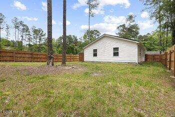 100570288 | Photo 22