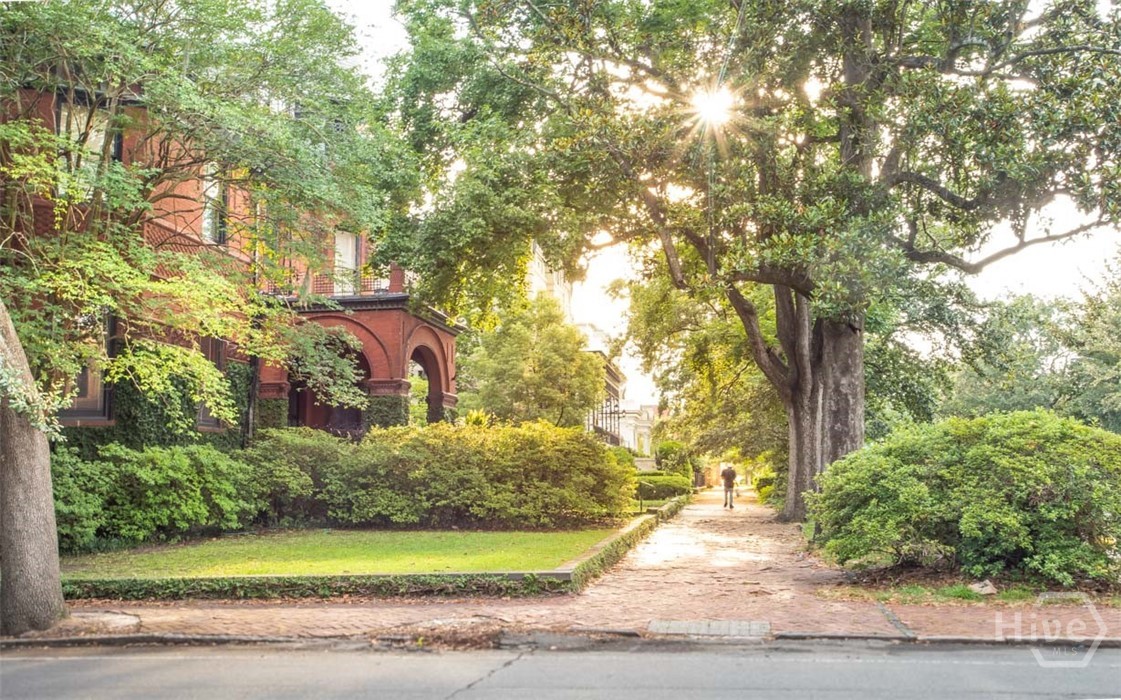 320 E Hall Street, Savannah, GA, 31401