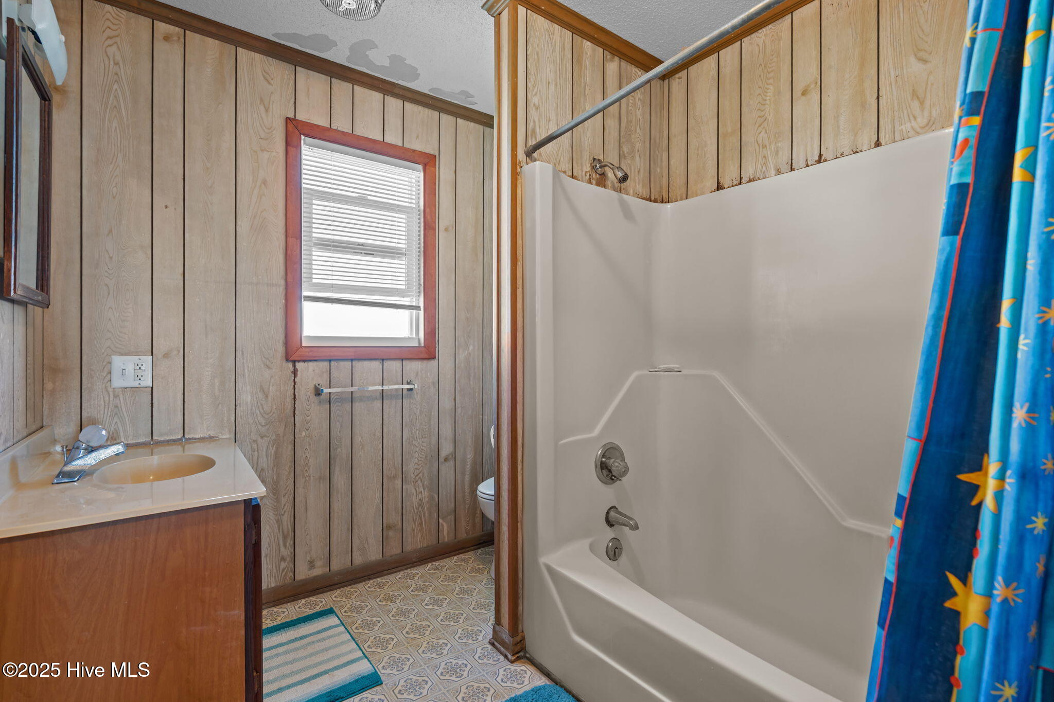 100539644 | Photo 45