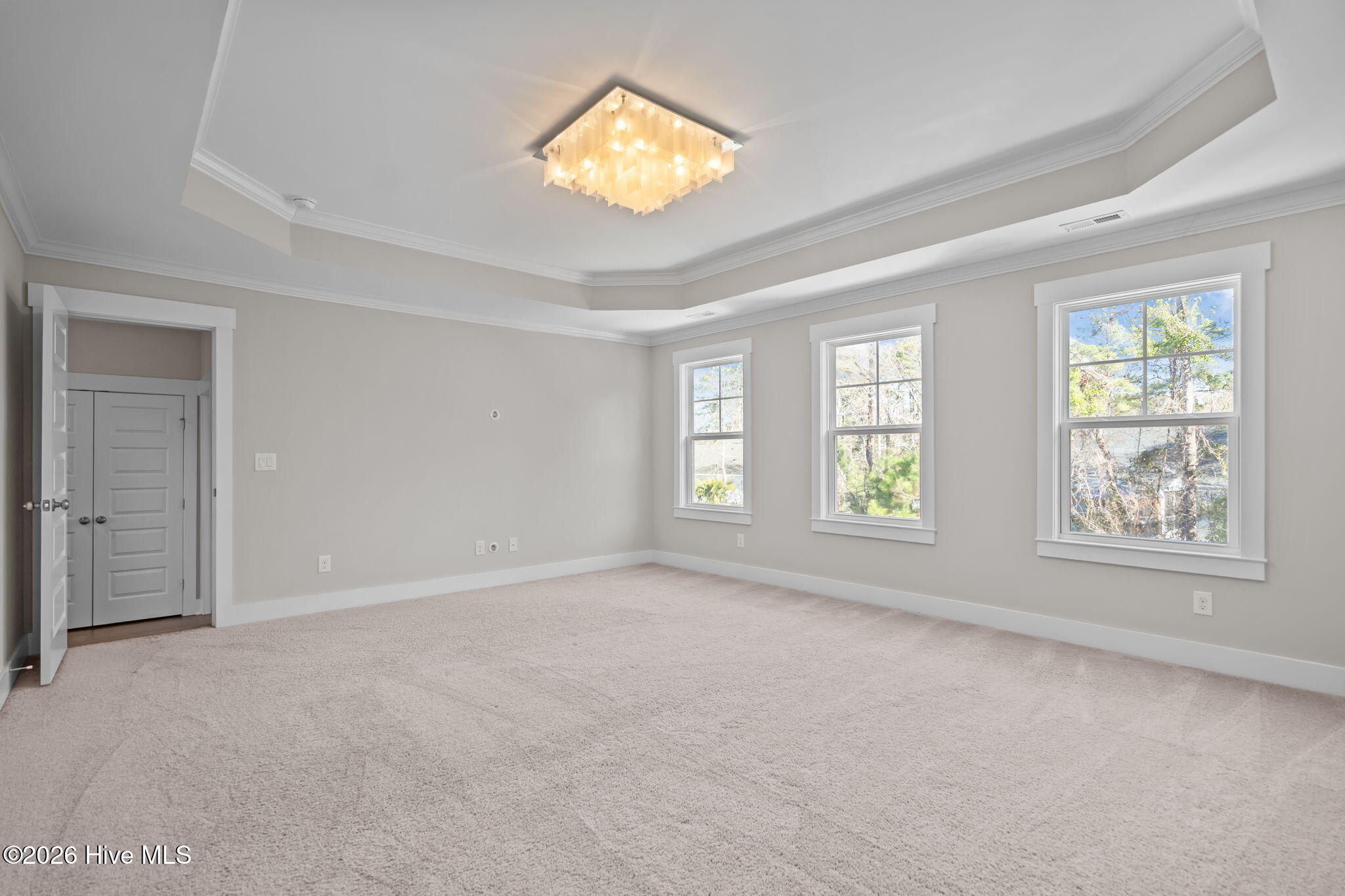 100550410 | Photo 50