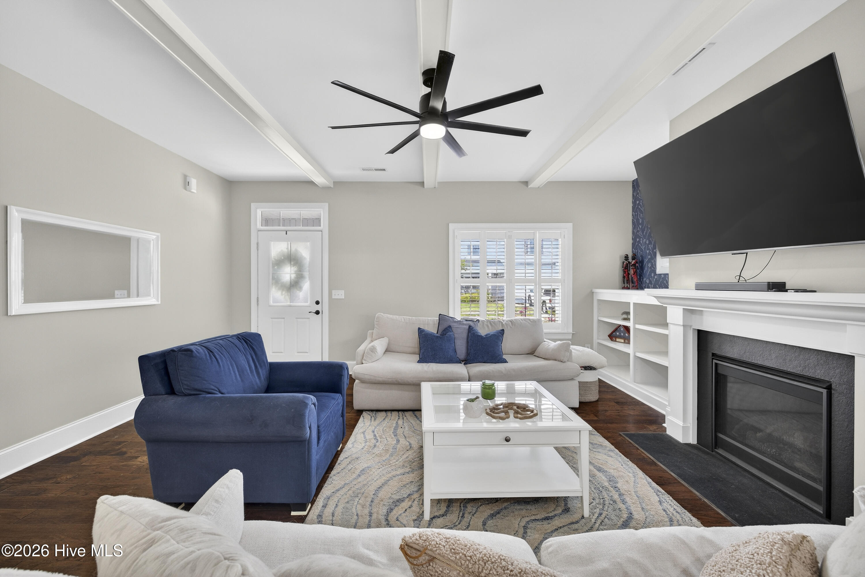 100562294 | Photo 11