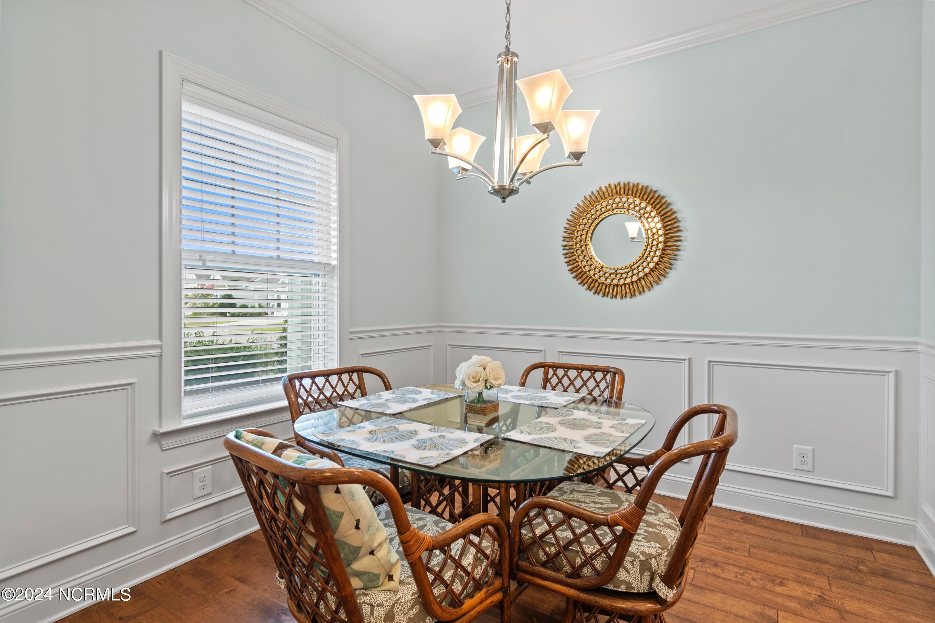 100568294 | Photo 10