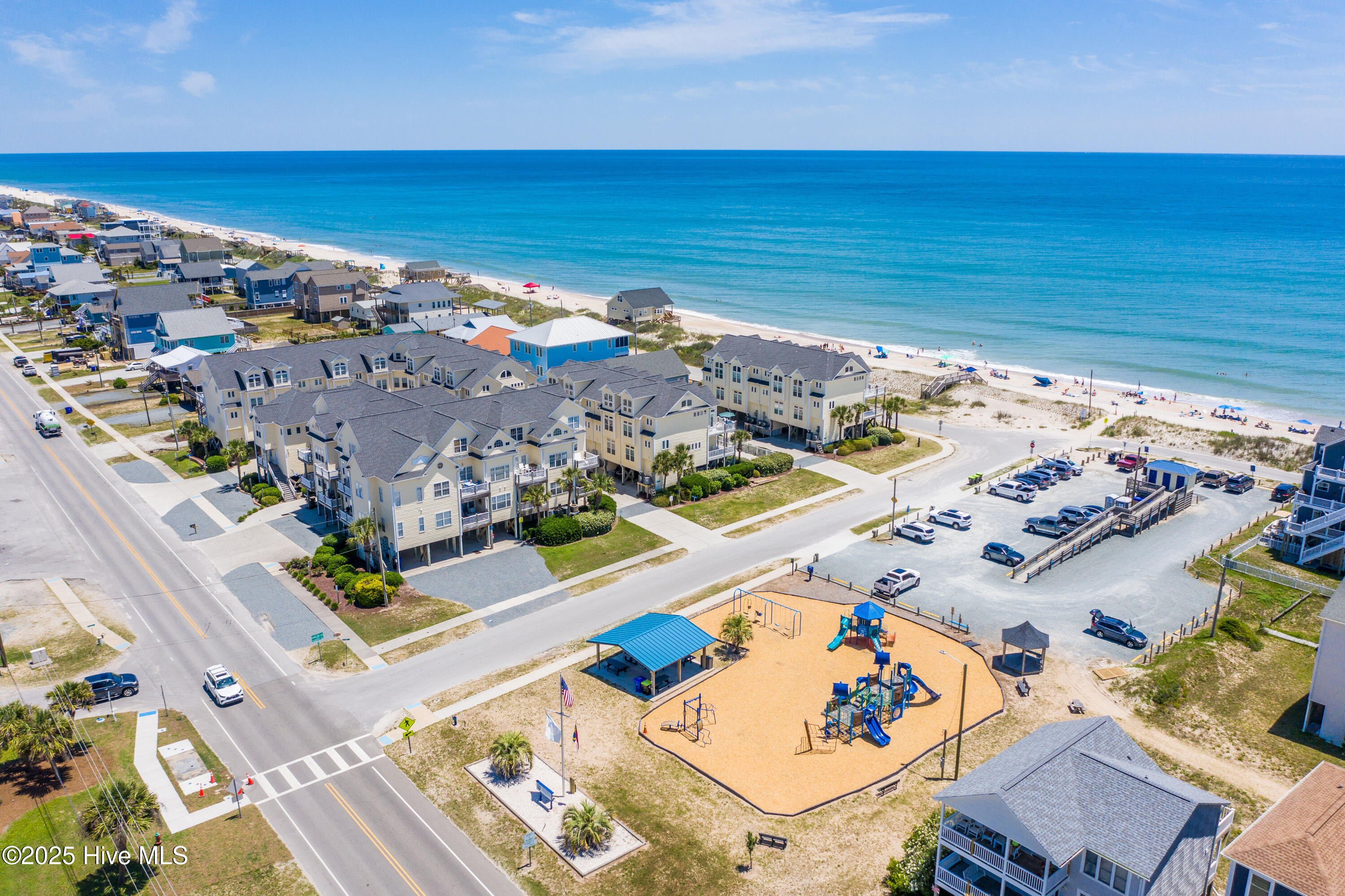 100508177 | Photo 28