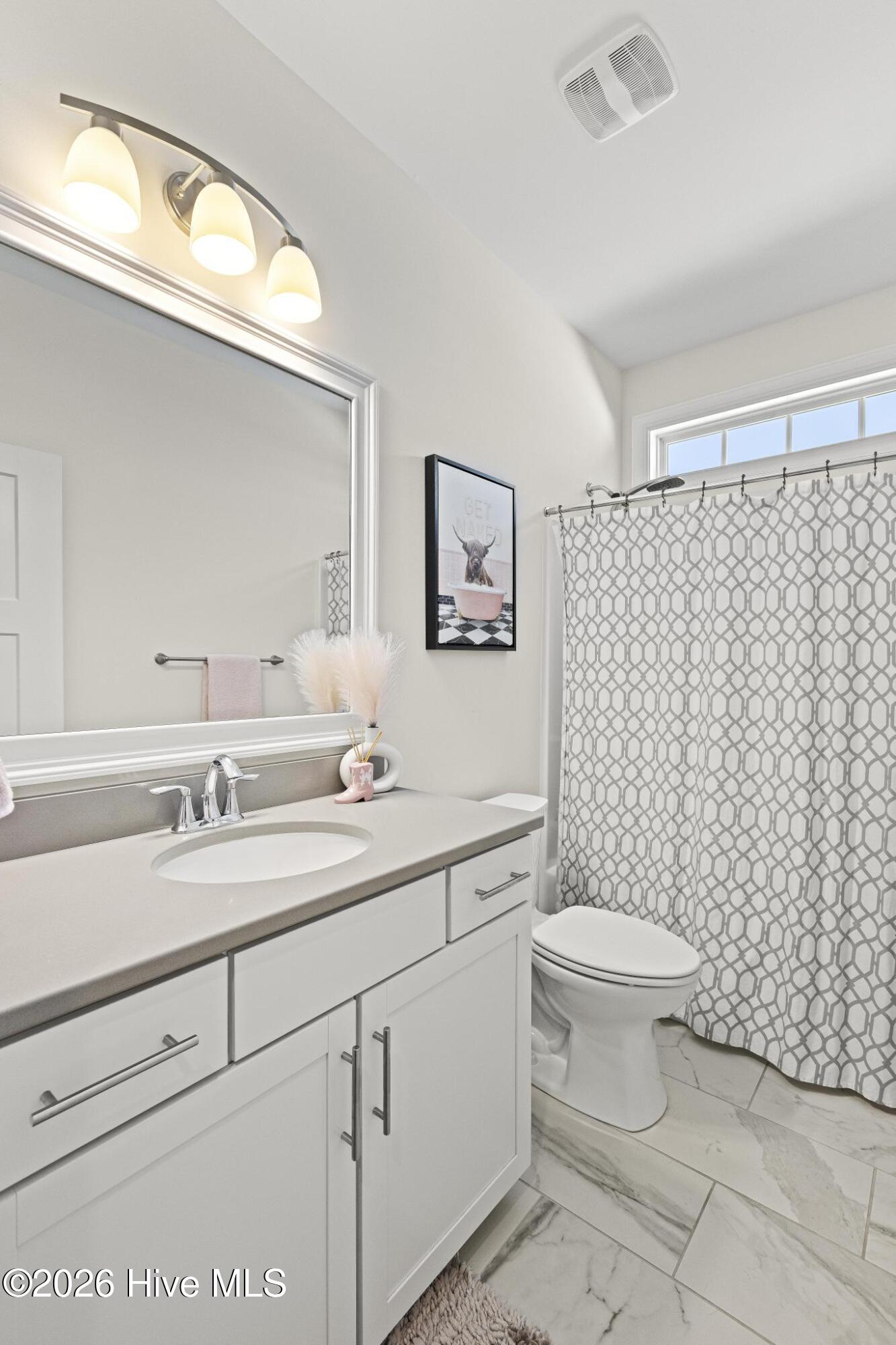 100549977 | Photo 37