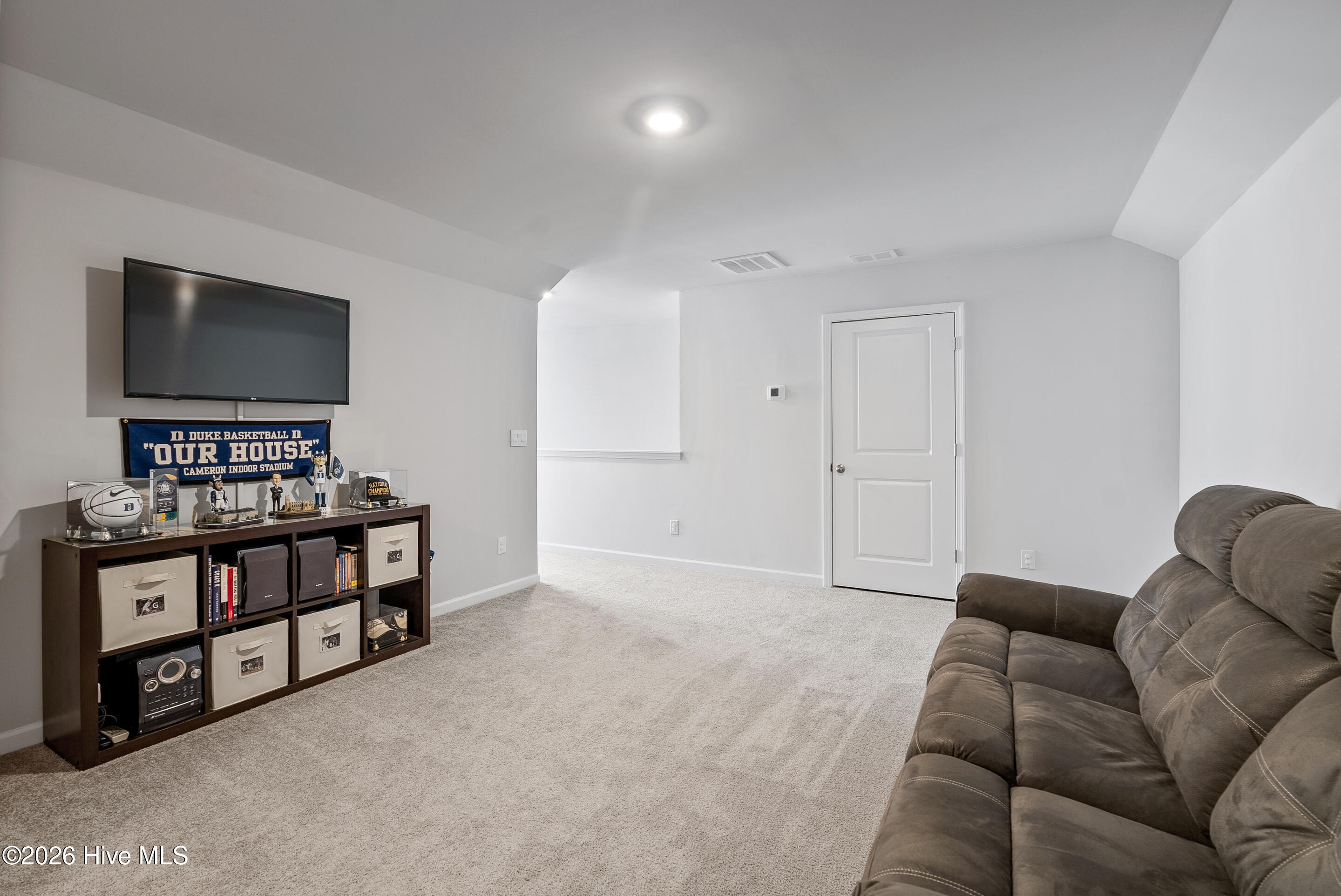 100525713 | Photo 42