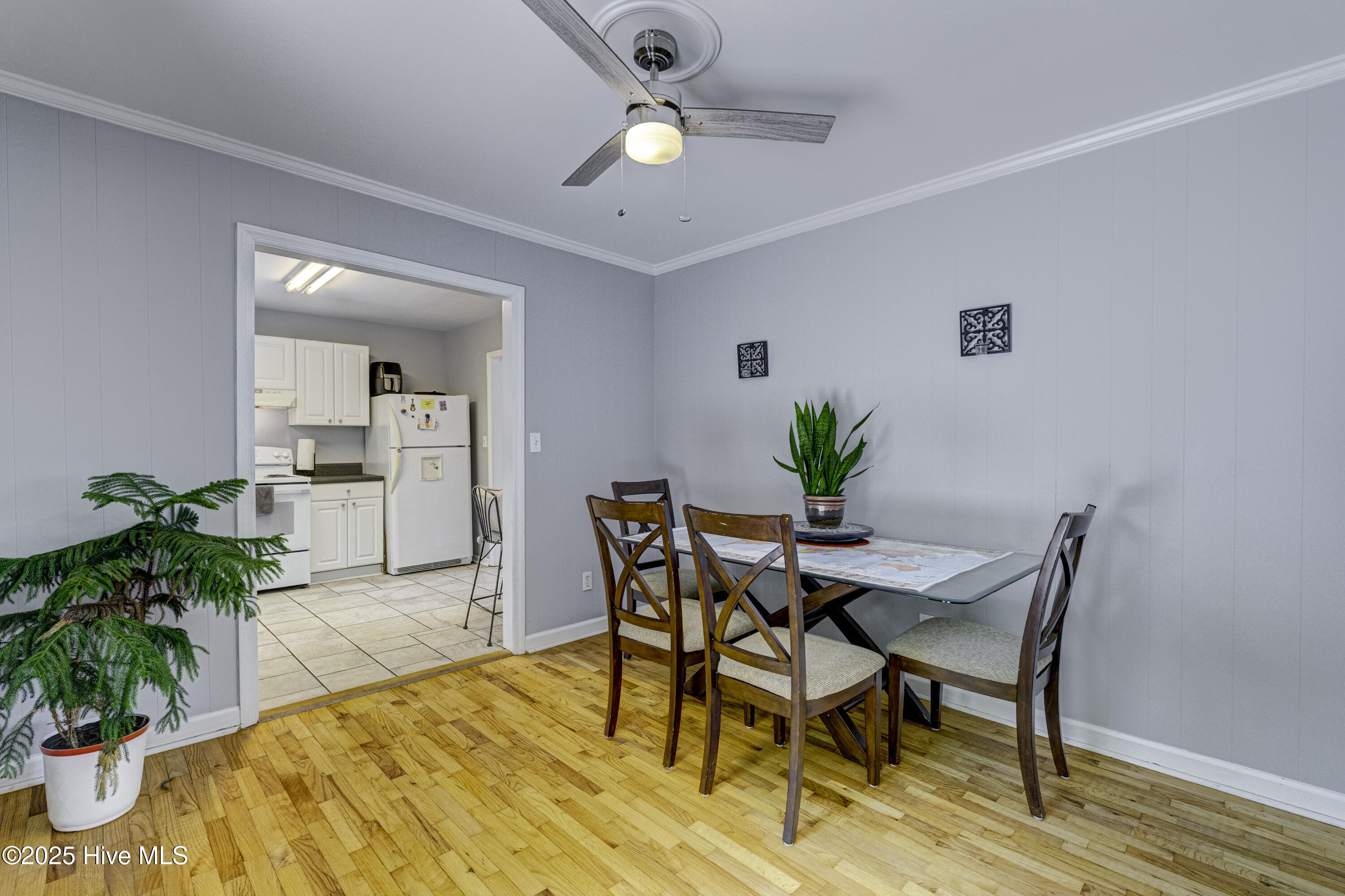 100525965 | Photo 13