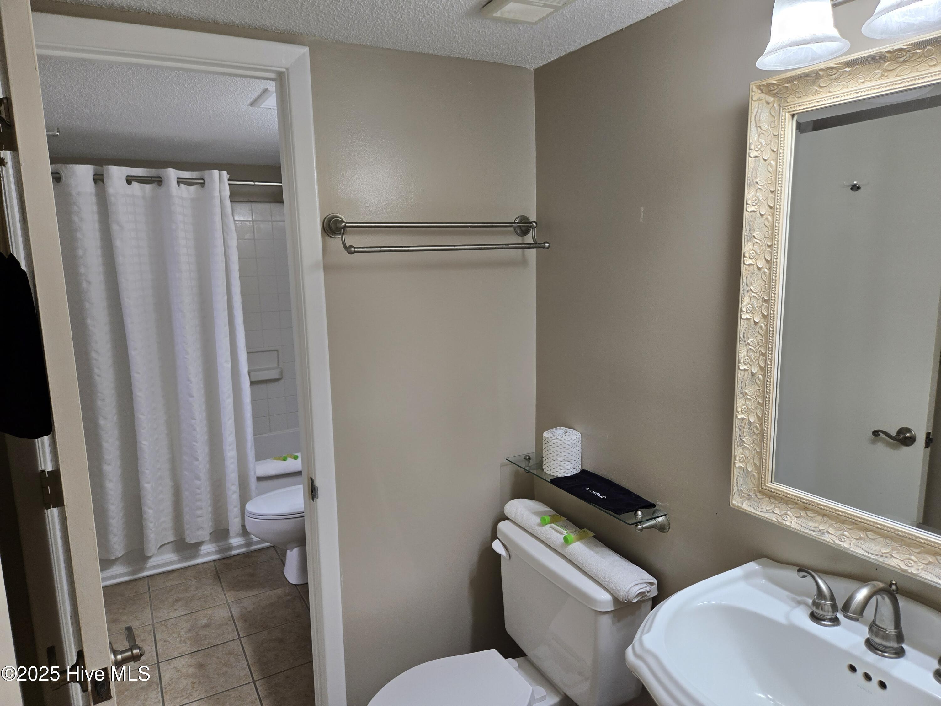 100494459 | Photo 14