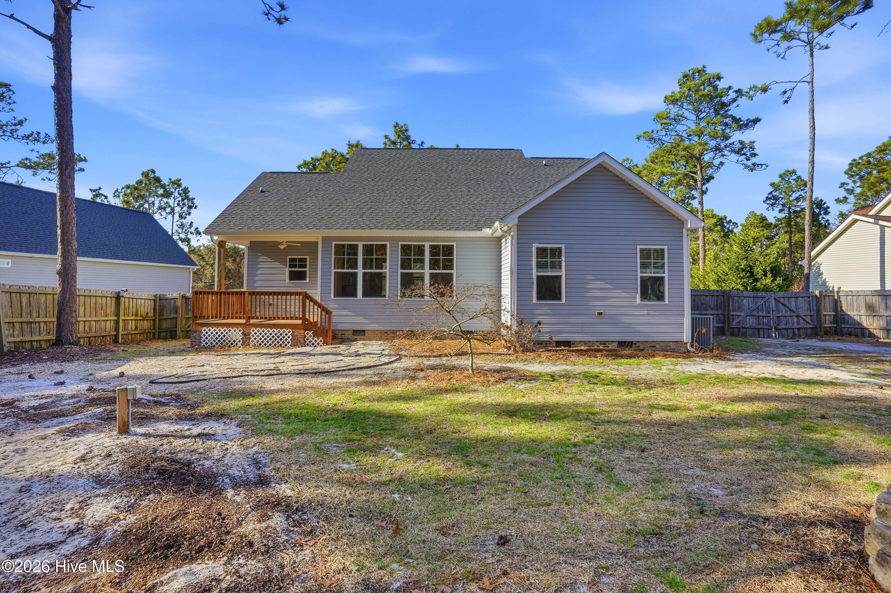 100552828 | Photo 42