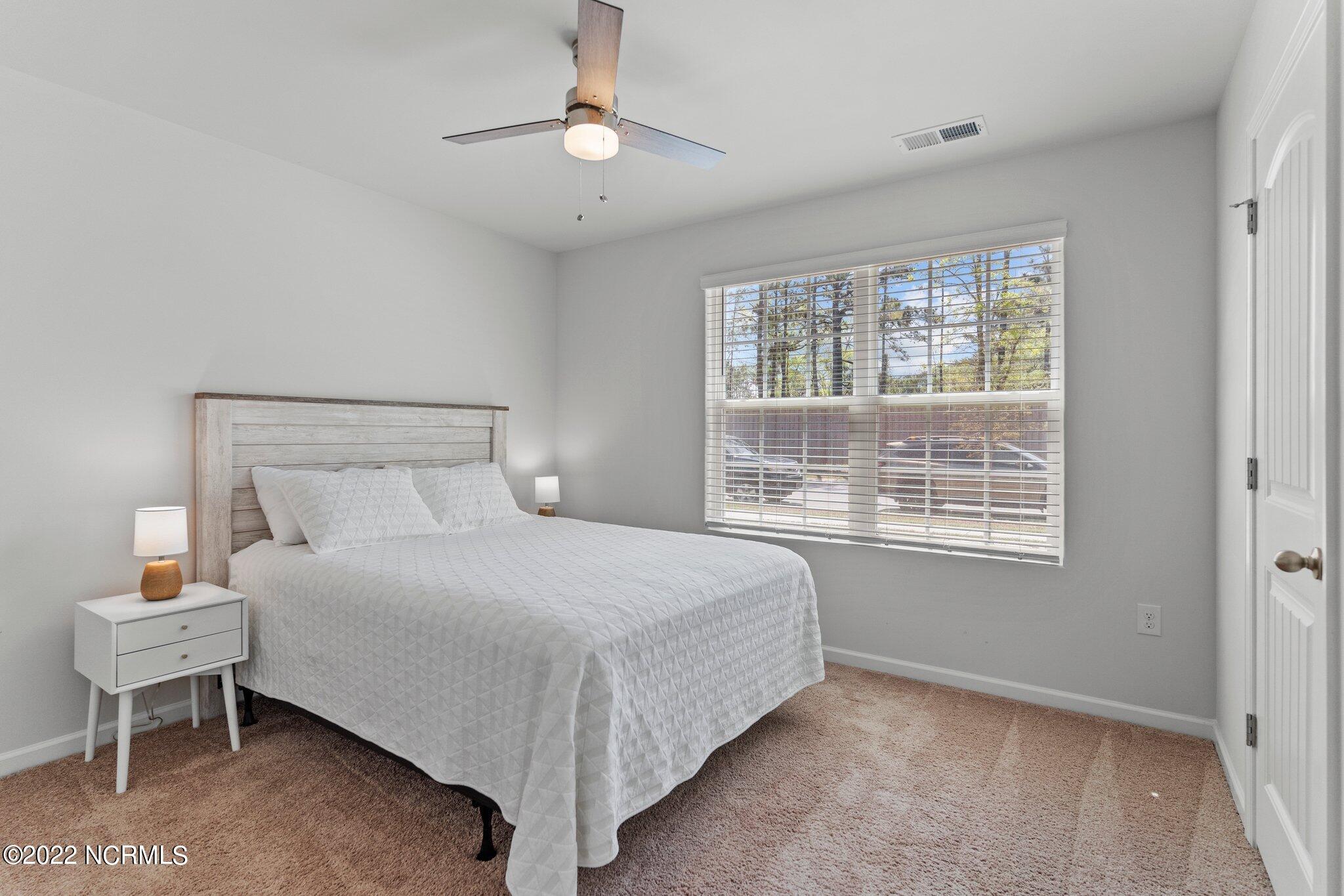 100560582 | Photo 25