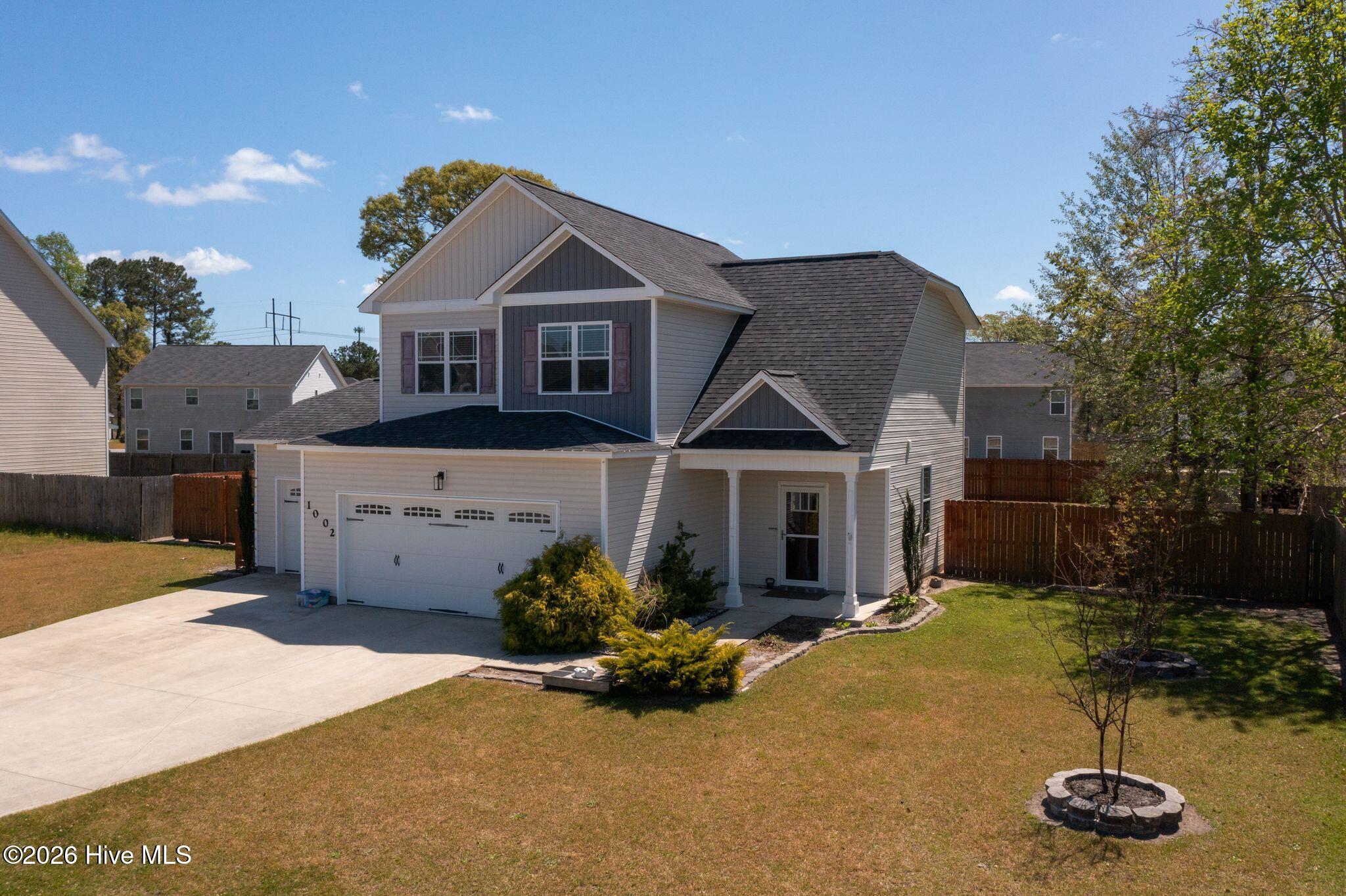 100566459 | Photo 49