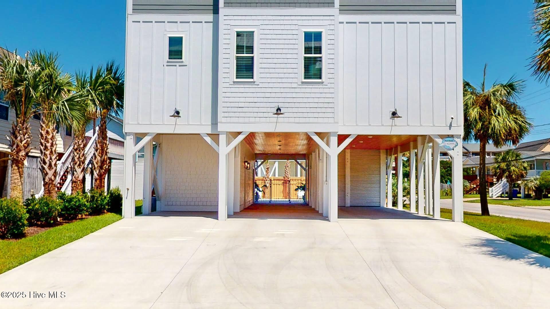 100560716 | Photo 19