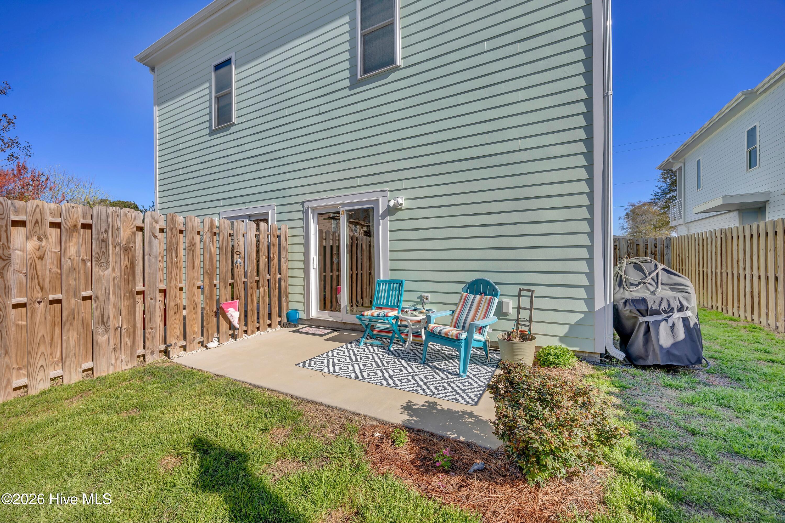 100561235 | Photo 22