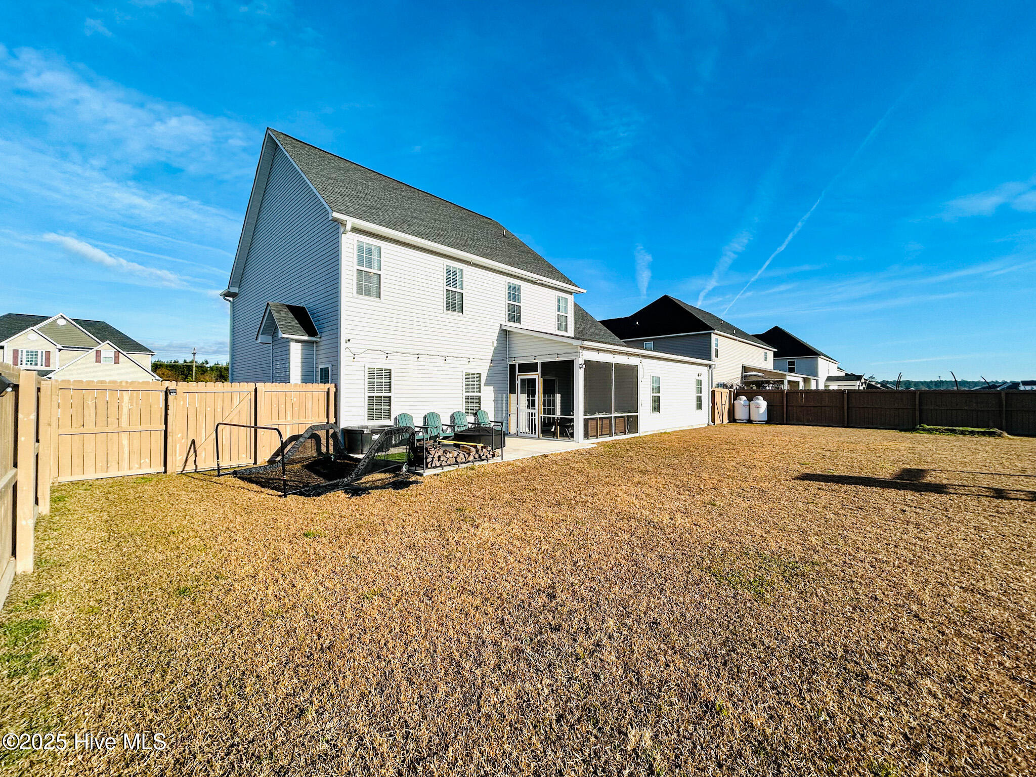 100545888 | Photo 58