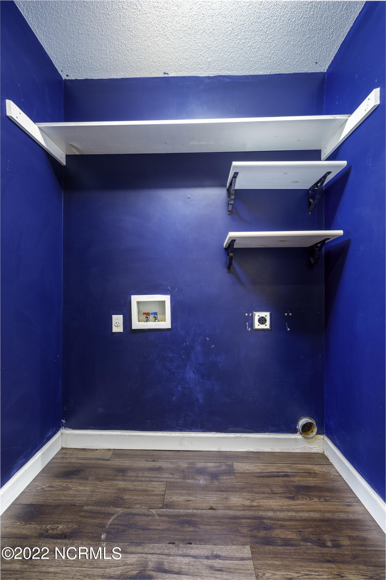 100568237 | Photo 14