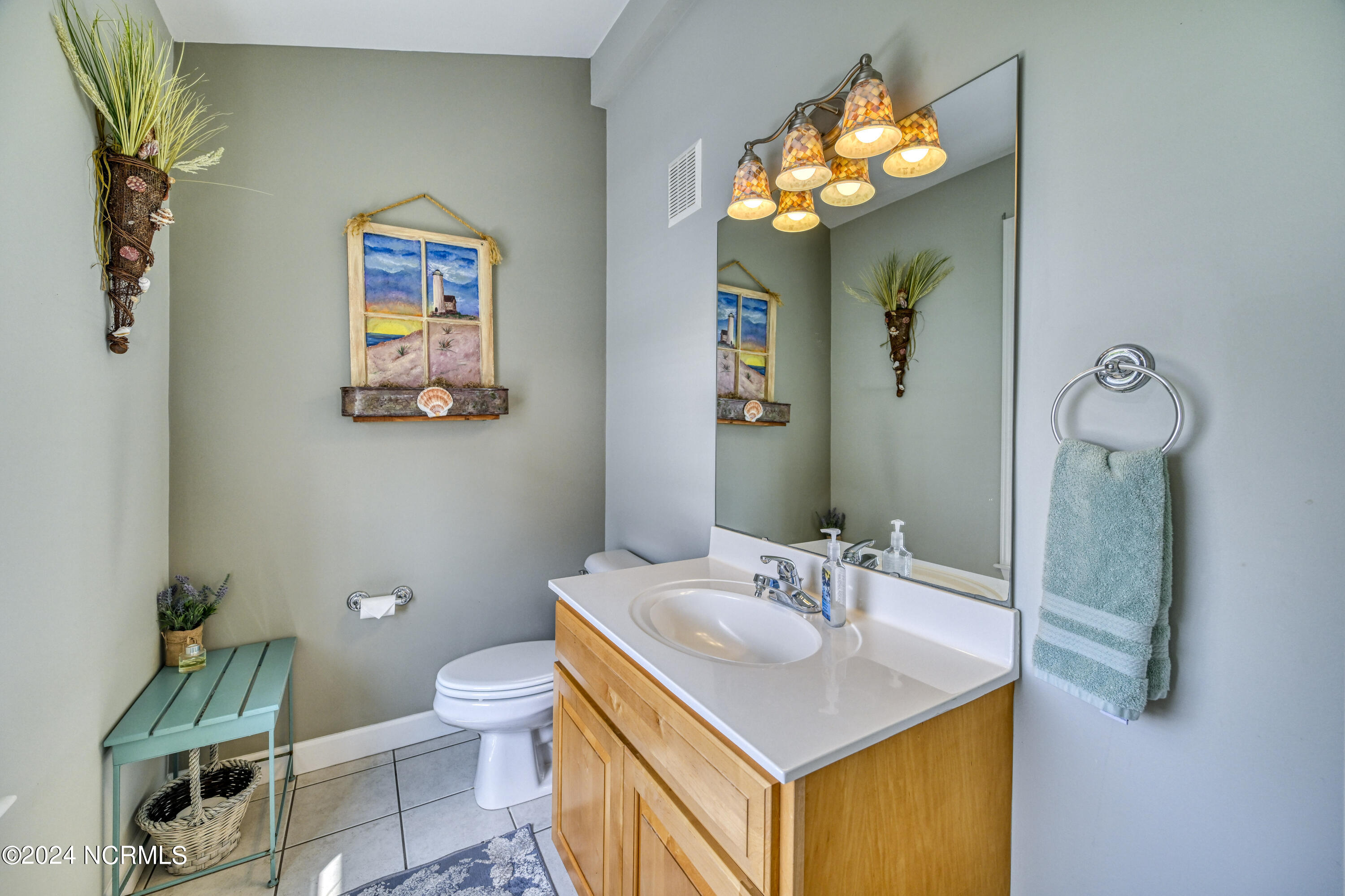 100533731 | Photo 16