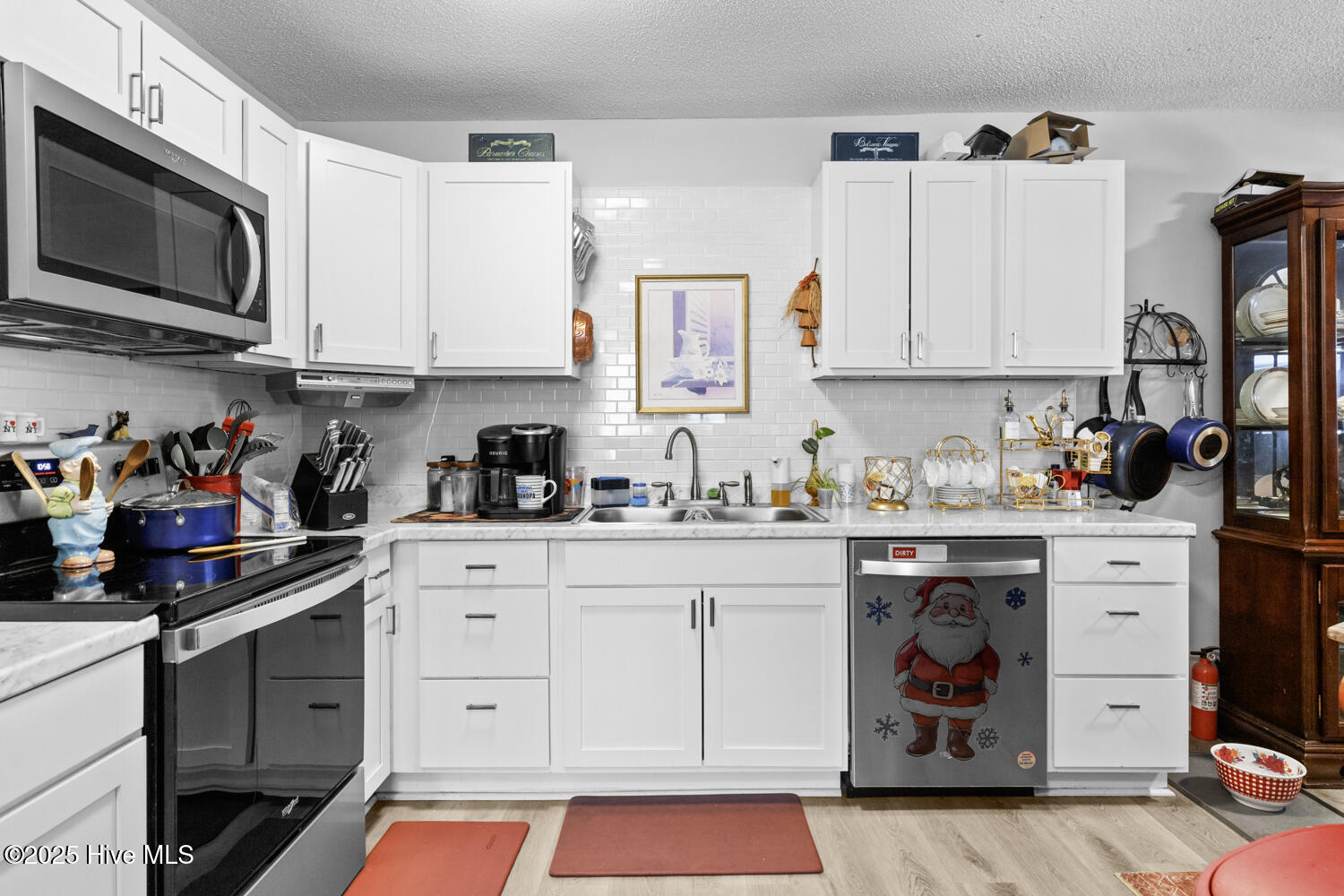 100545994 | Photo 13