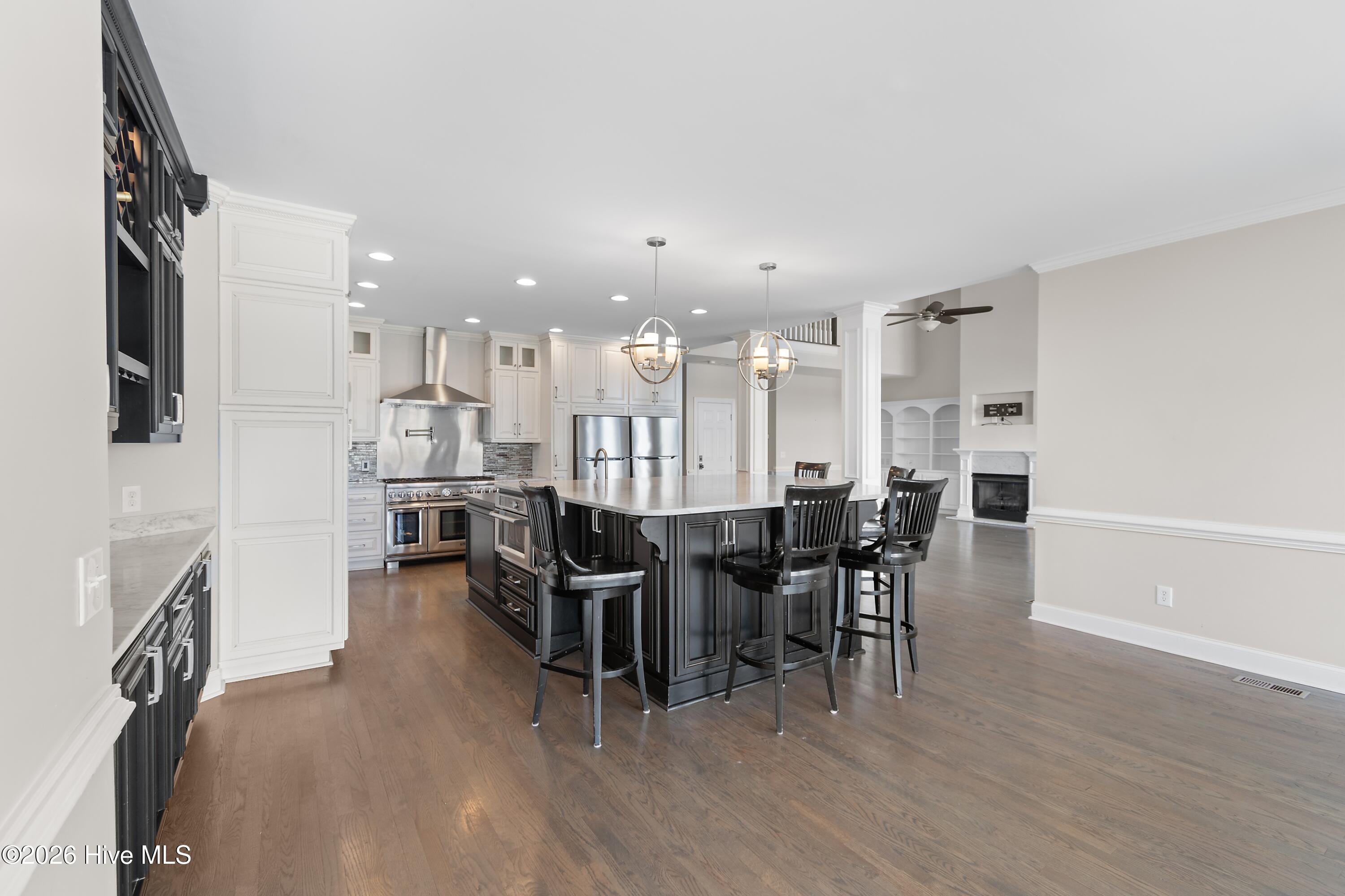 100566574 | Photo 19