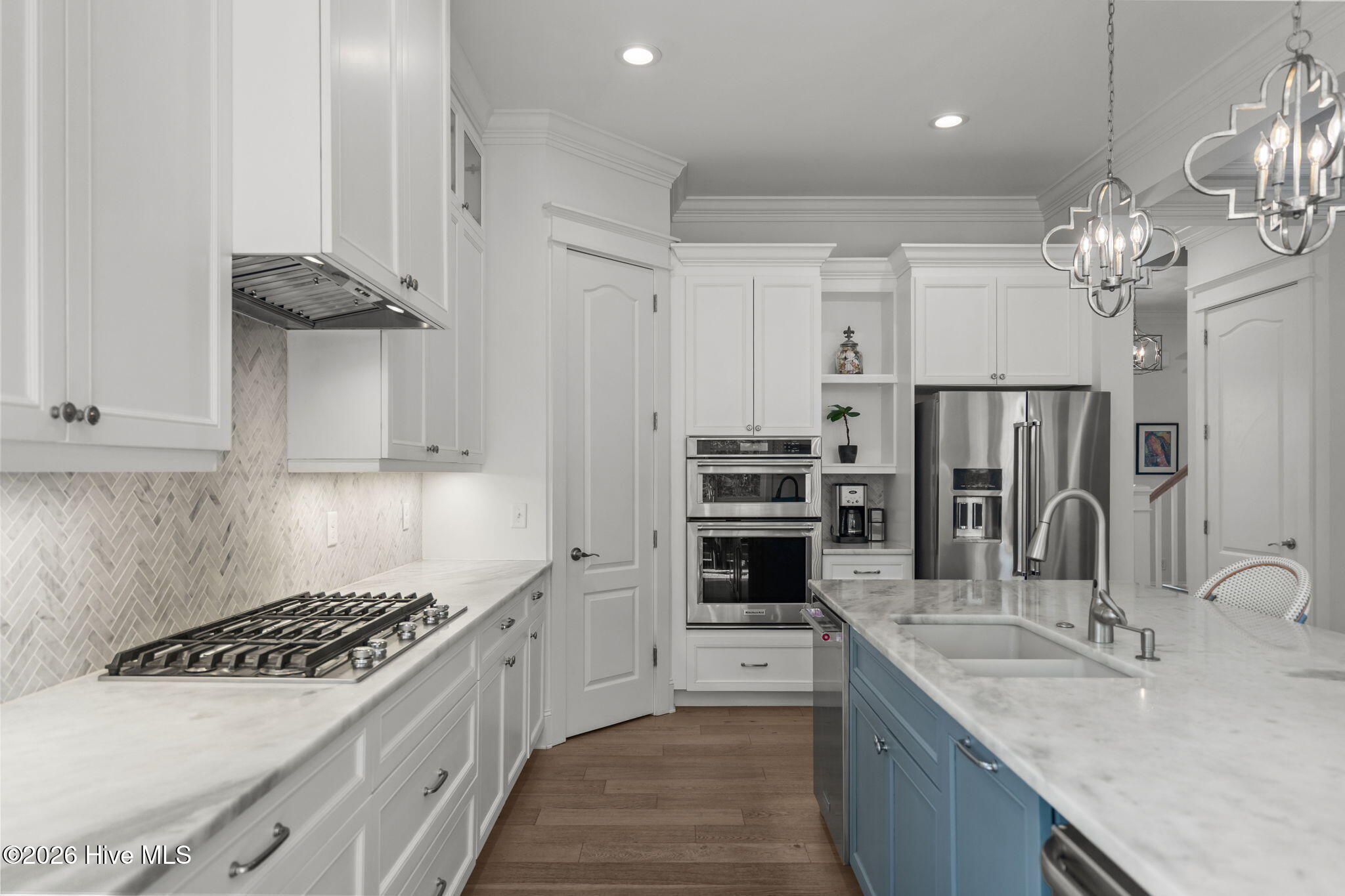 100559894 | Photo 13