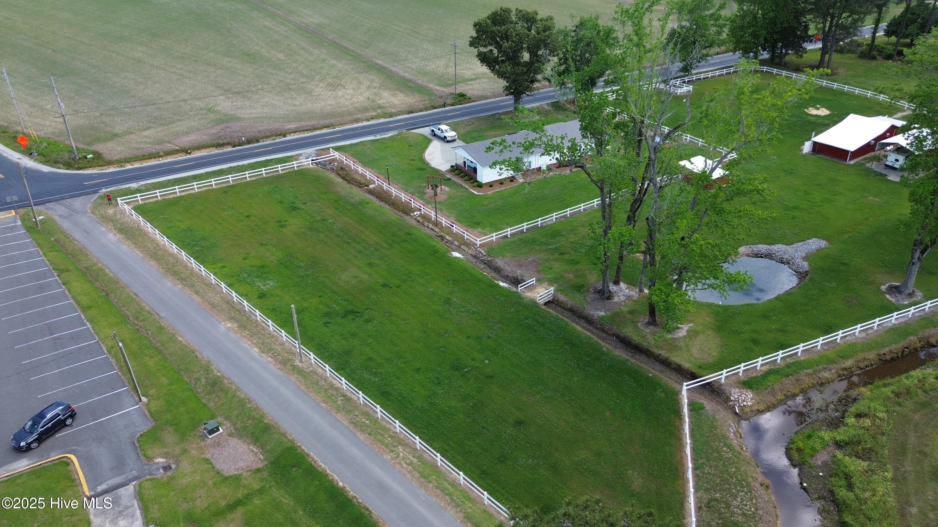 100554772 | Photo 64