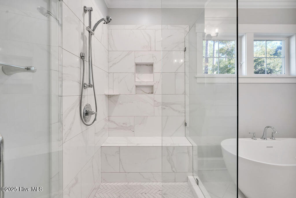 100537536 | Photo 16