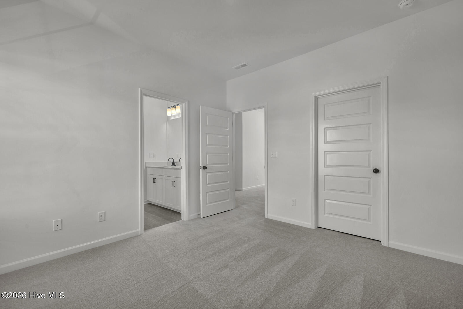 100531562 | Photo 29