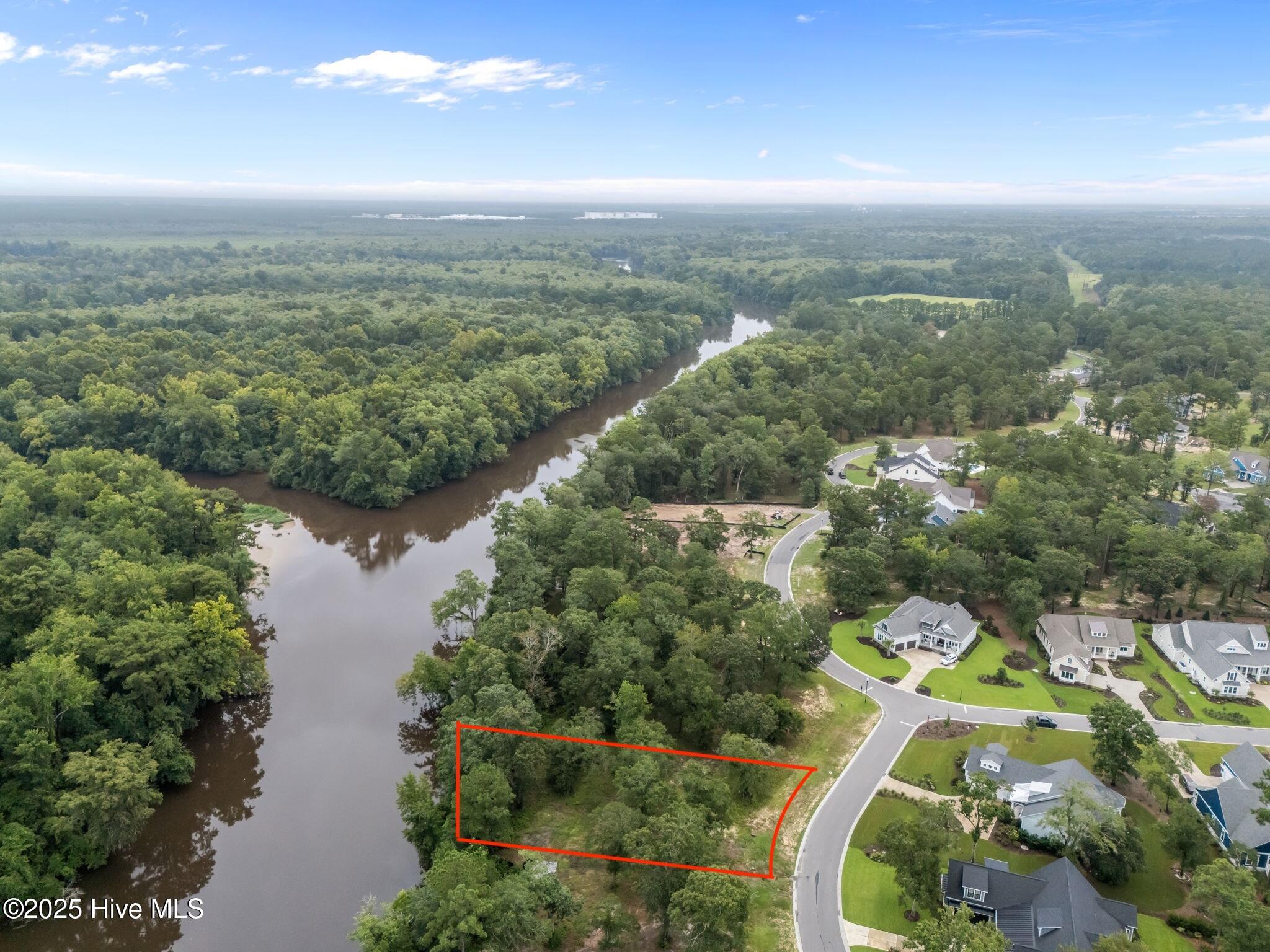 100545835 | Photo 63